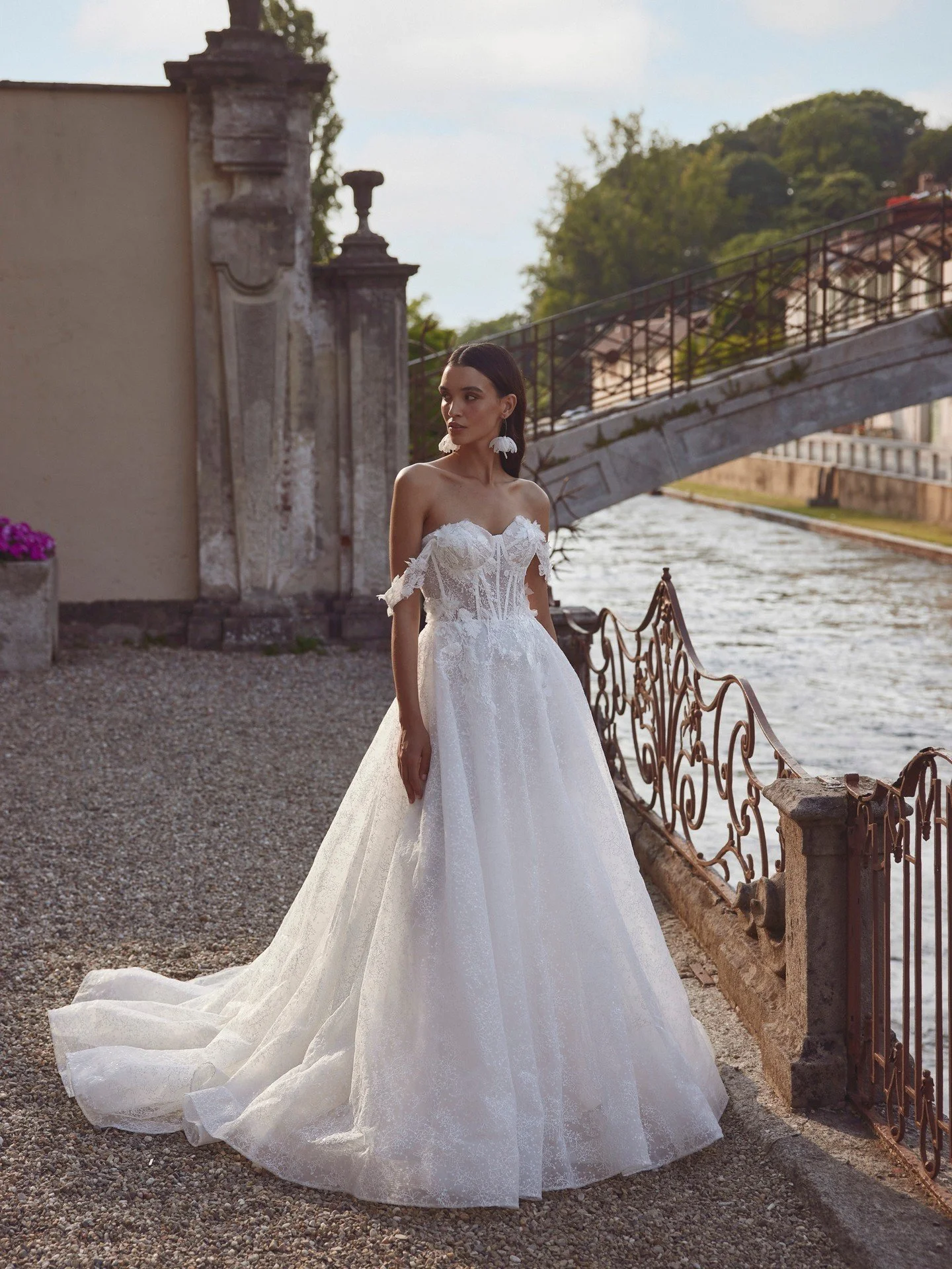 wedding-dress-DOMINISS-UNIQUE-IRENE-6.jpg