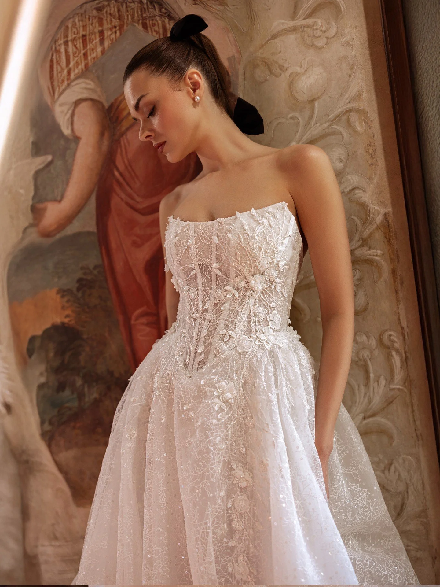 3-KLAIR-RomanticWedding-Dress-BallGown-Chapel-Train-Straight-Neckline-Bridal-Gown.jpg
