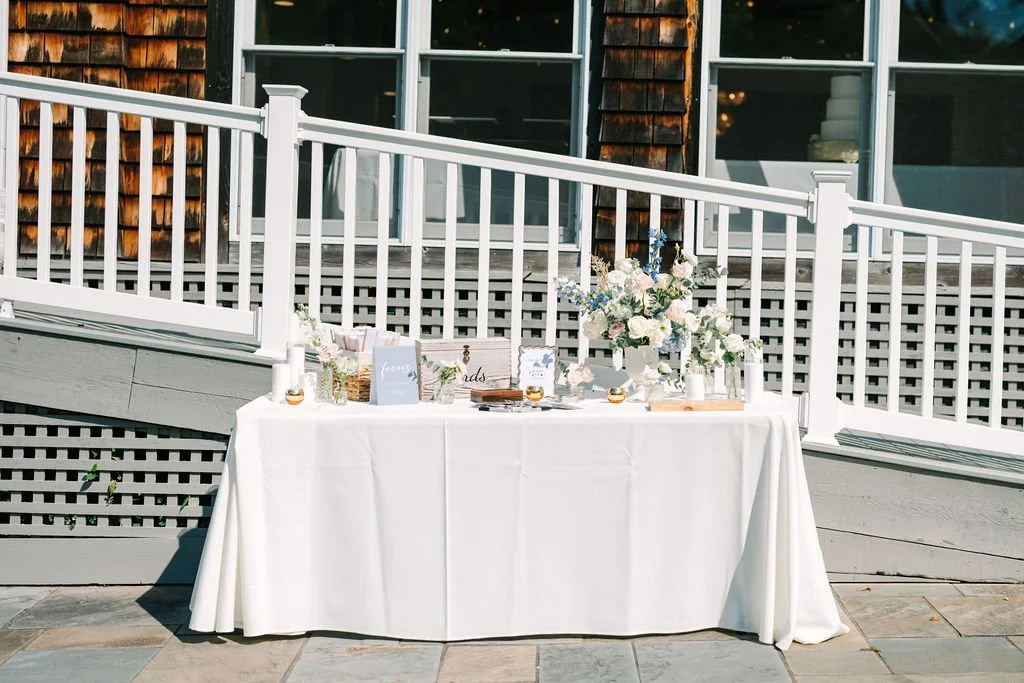 The Ultimate Wedding Flower Timeline: From Booking to Your Big Day
