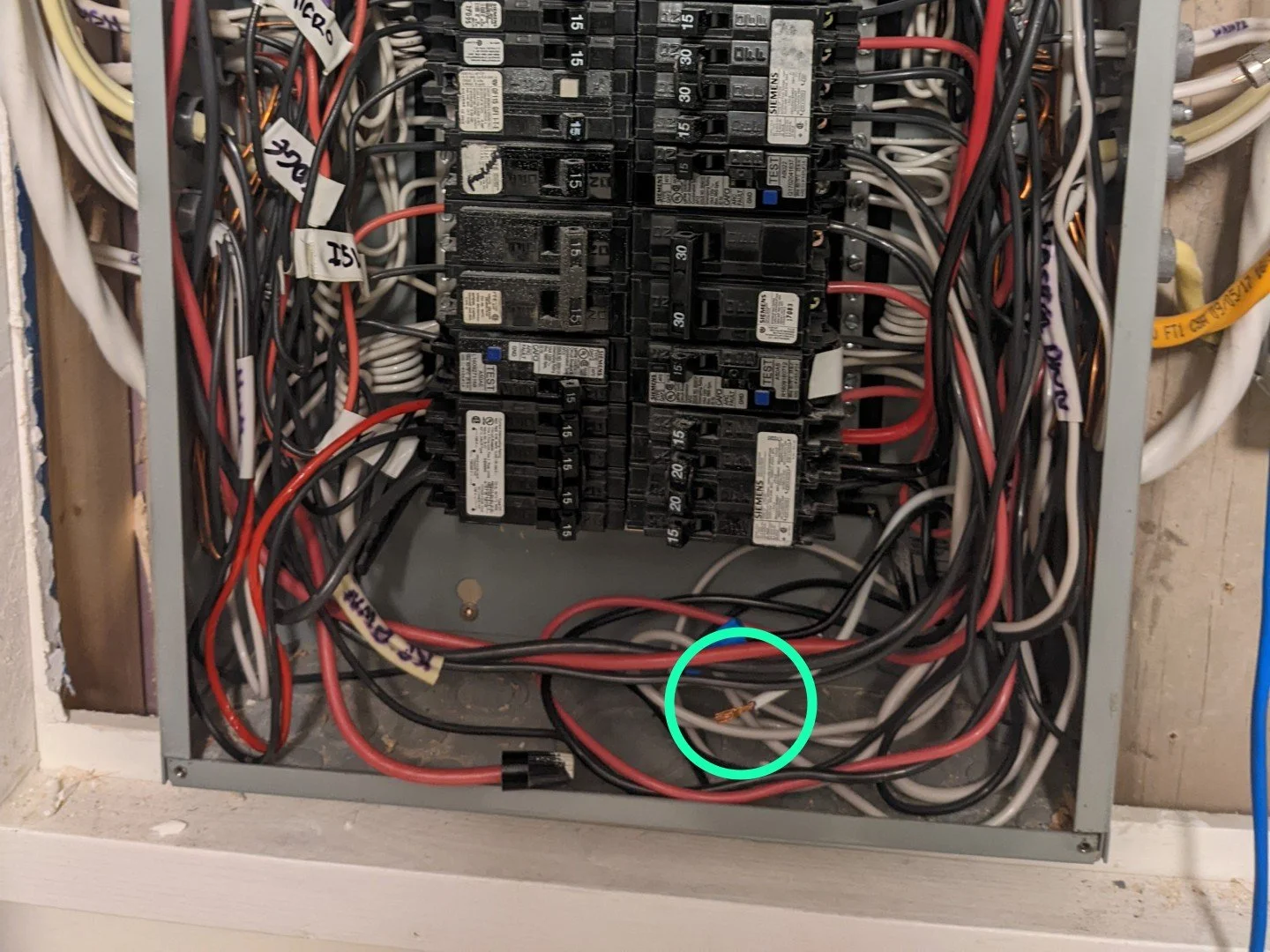 loose wire.jpg