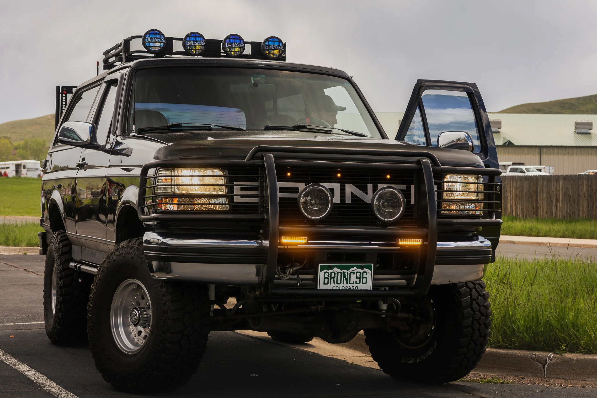 1996 Ford Bronco 1.jpg