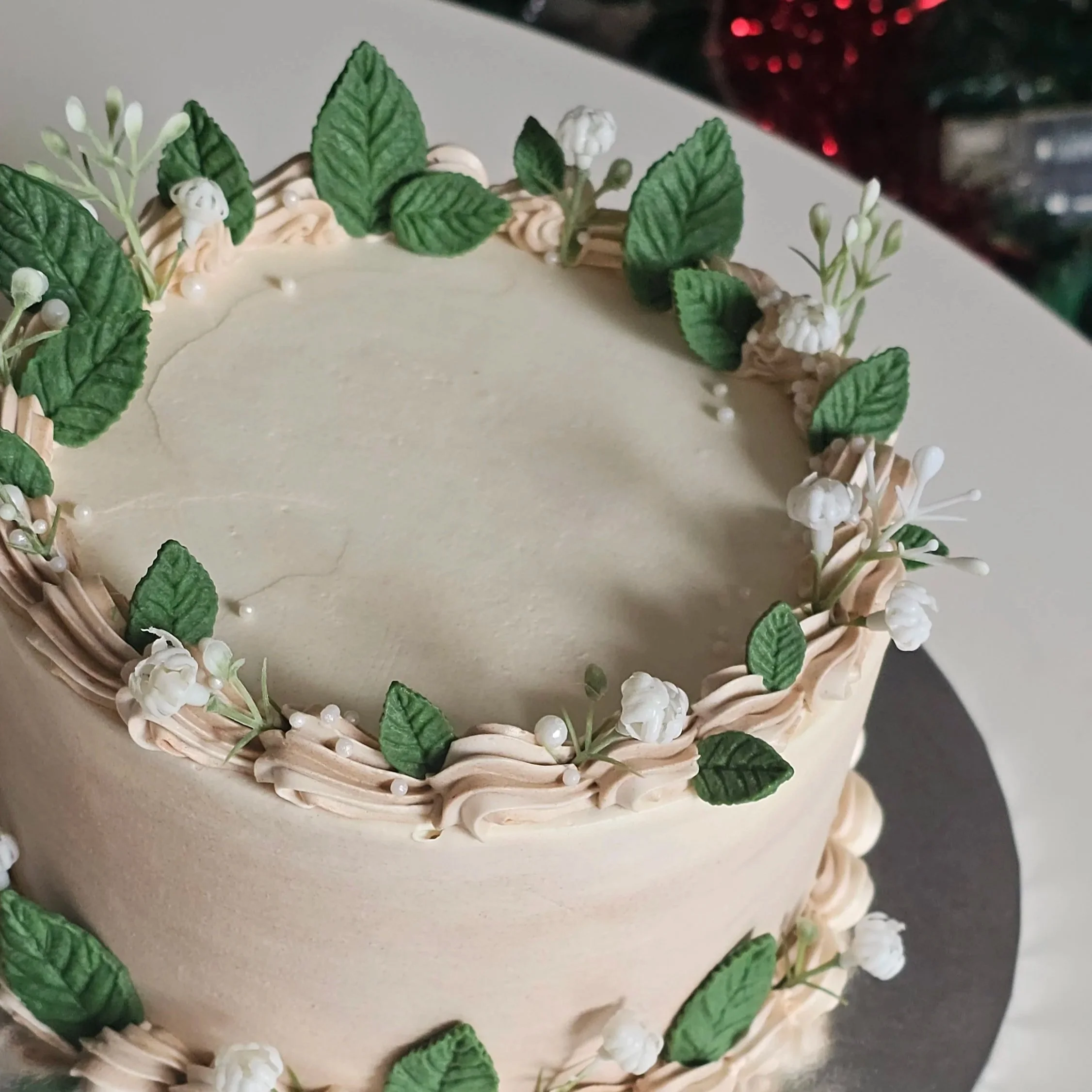 Botanical Floral Cake – Jungle Leaves