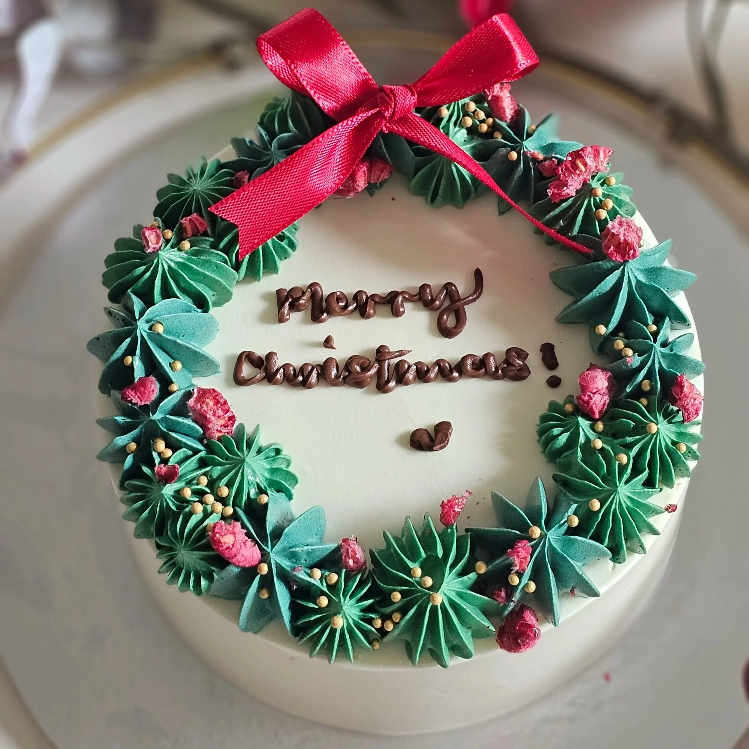Christmas+Wreath+Cake+top+view+1.jpg