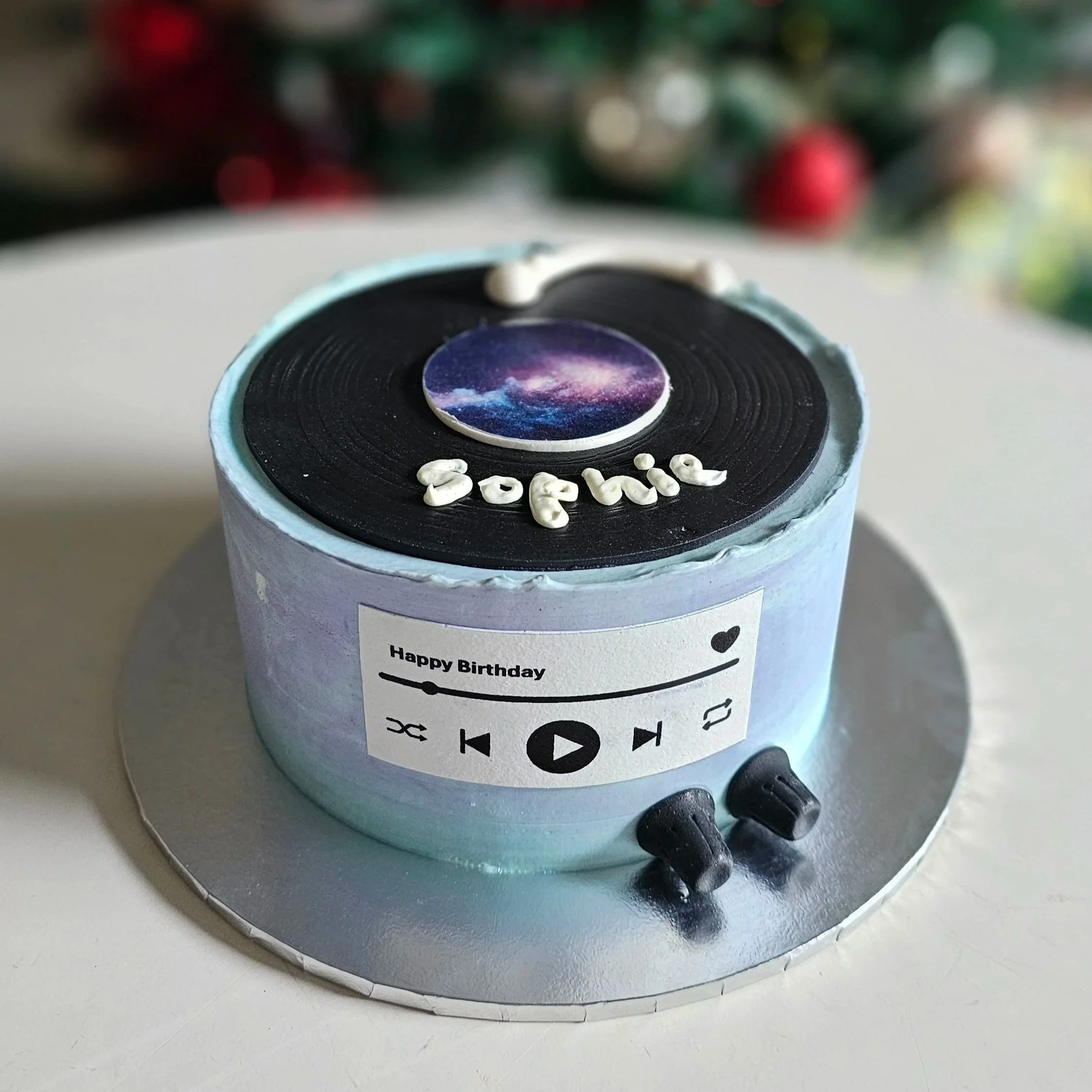 Vinyl Record Birthday Cake – Retro Record