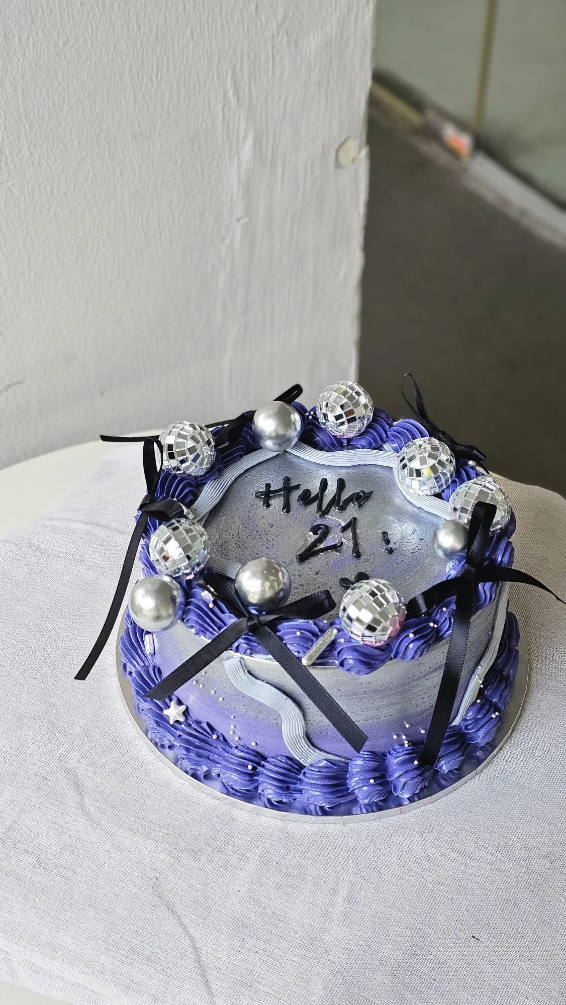 Trending Y2K Vintage - Chrome On!