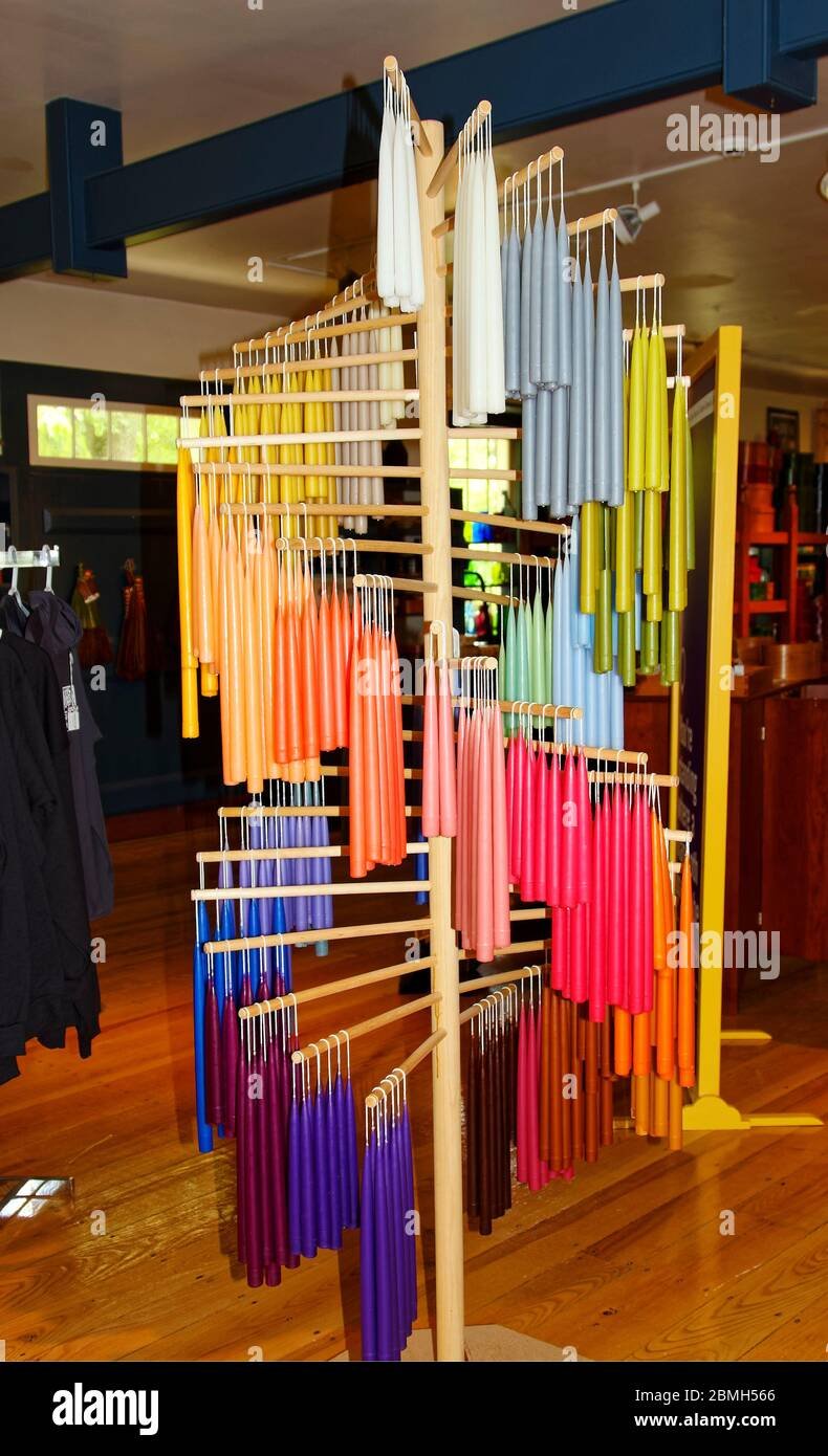 hand dipped candle 1.jpg