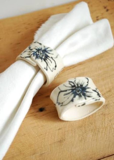 flower napkin ring 1.jpeg