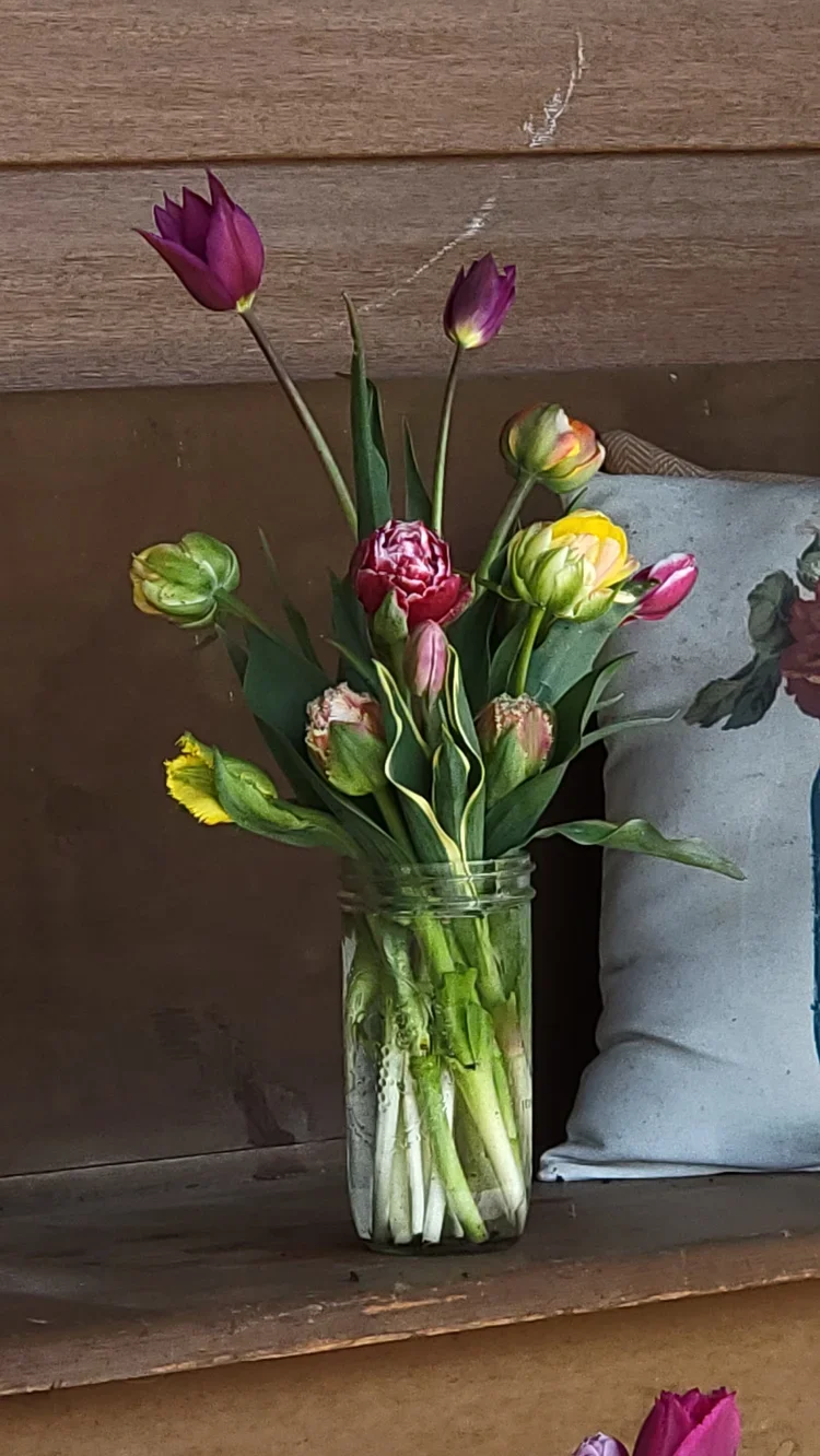 Small Mason Jar Bouquet