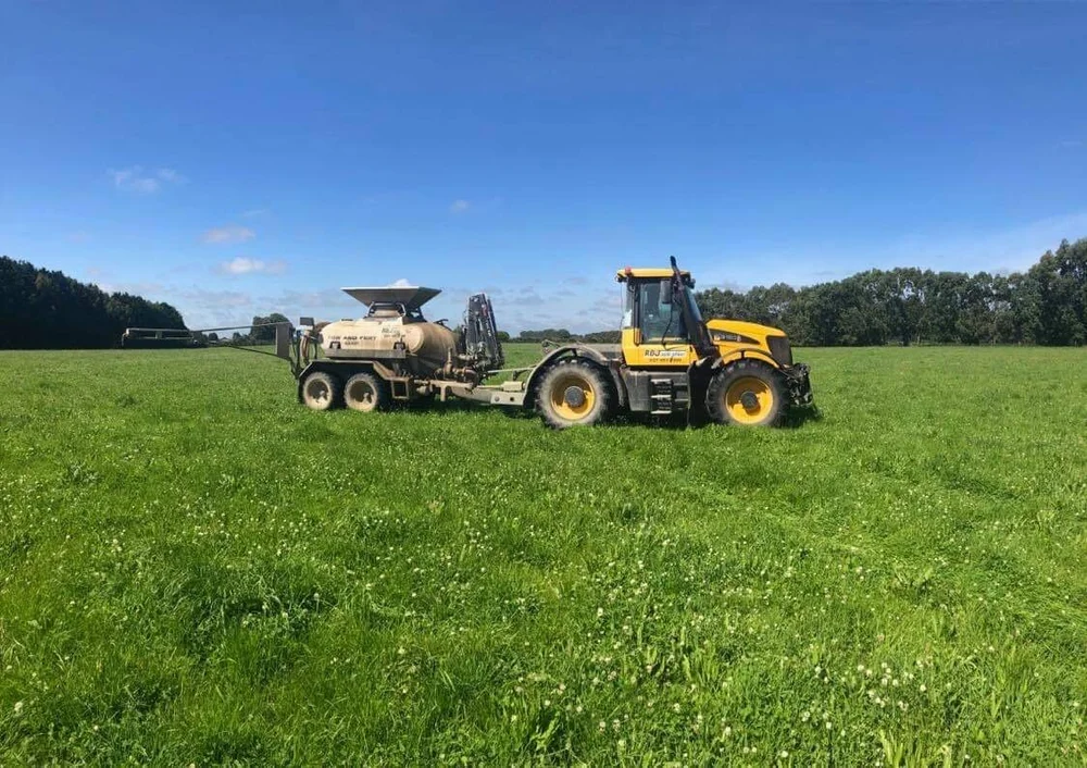 Lifestyle Block Fertiliser Spreading By Spray Application, Invercargill