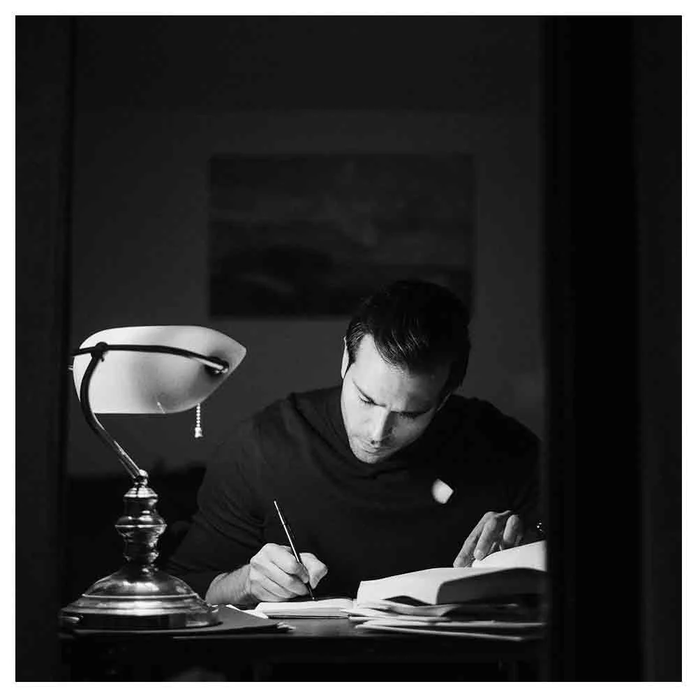 How To Write A Story With A Three-Act Structure