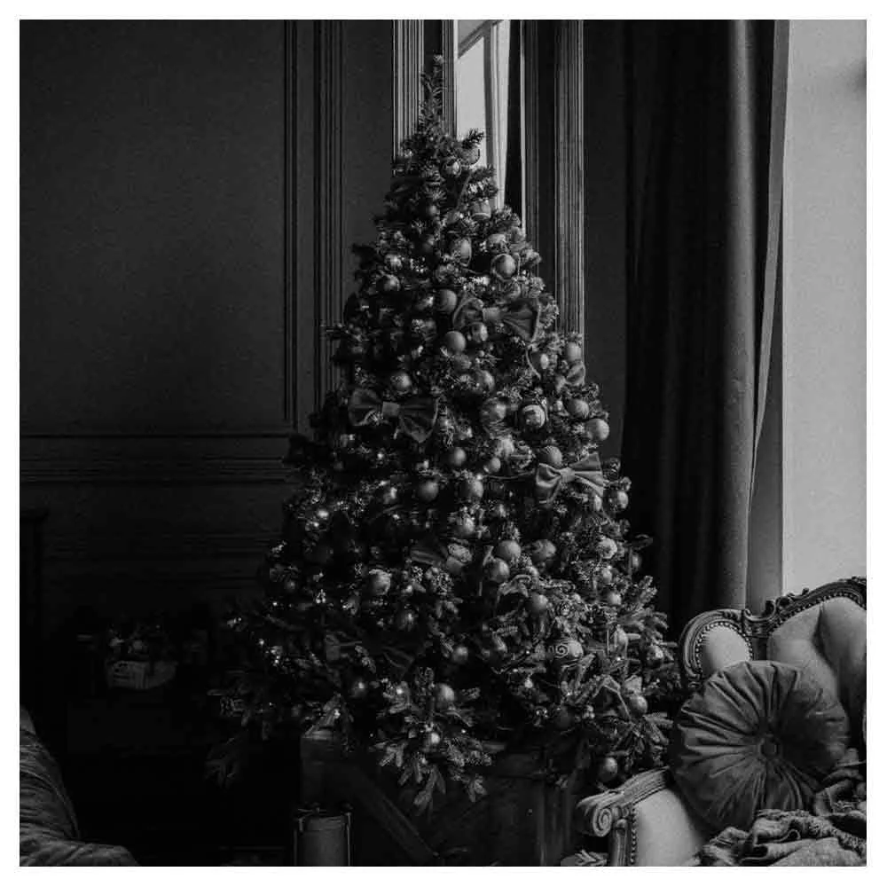 Festive Flourish: 151 Christmas Writing Prompts to Ignite Your Yuletide Tales