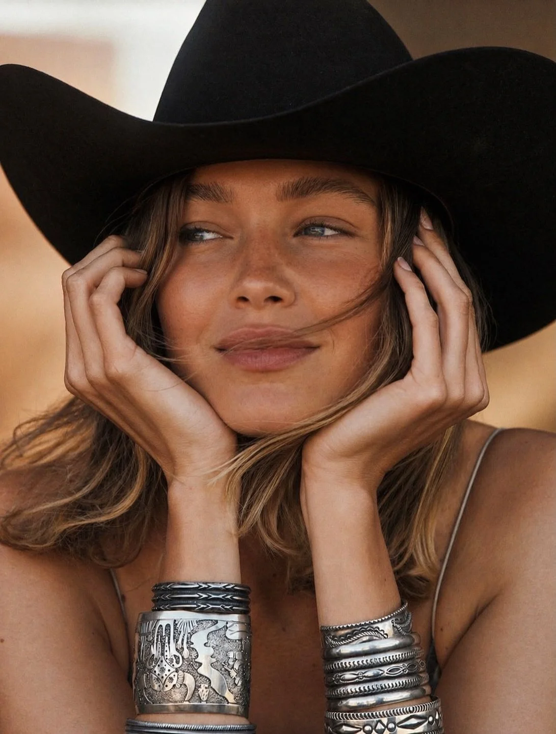 Current Mood: 🤠☺️ Mehr dazu findet ihr auf unserer Website - dort k&ouml;nnt ihr ab sofort eure Termine f&uuml;r die Order SS27 buchen 😍