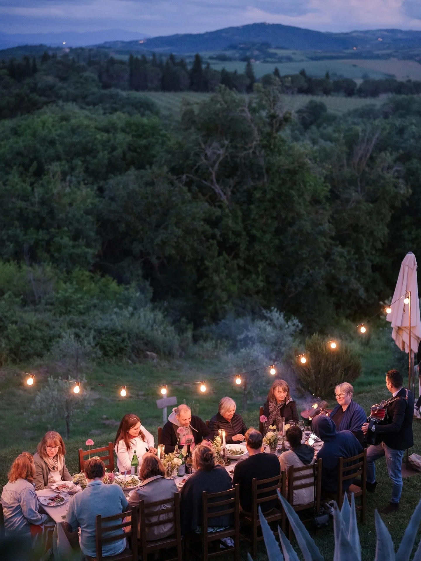 Happy Holidays from Poggio Belvedere.

As the year comes to a close, we&rsquo;re thinking about what truly makes this place special &mdash; the people who gather here. Welcoming guests, guiding them through Umbria, and sharing meals around the table 