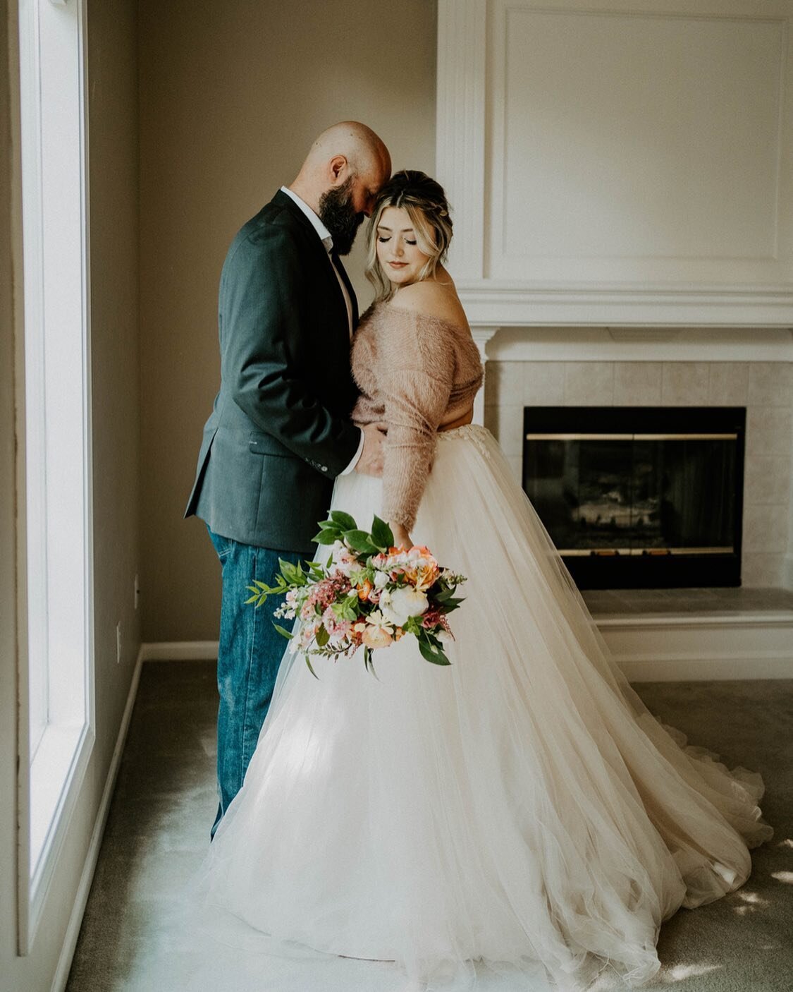 Every year Taylor throws on her wedding dress and does a themed session for her and Donald&rsquo;s anniversary. This year I had the honor of doing their session in their brand new home. We got cozy and creative and I cannot wait to share more 🤍