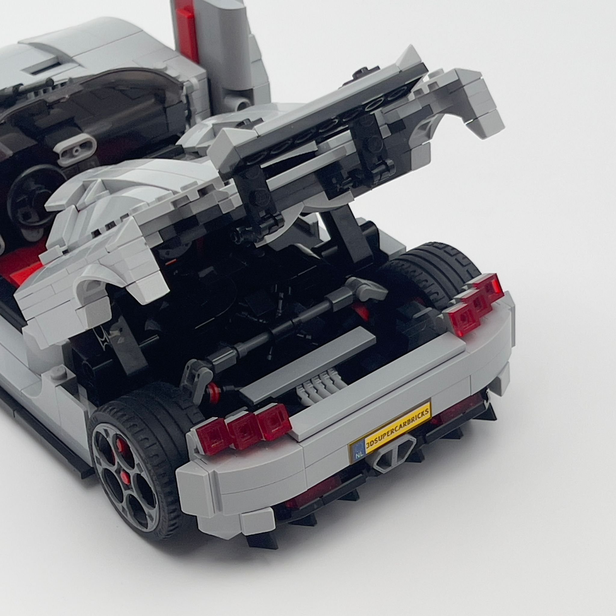 Custom Lego 3DSupercarbricks CC850 engine.jpg