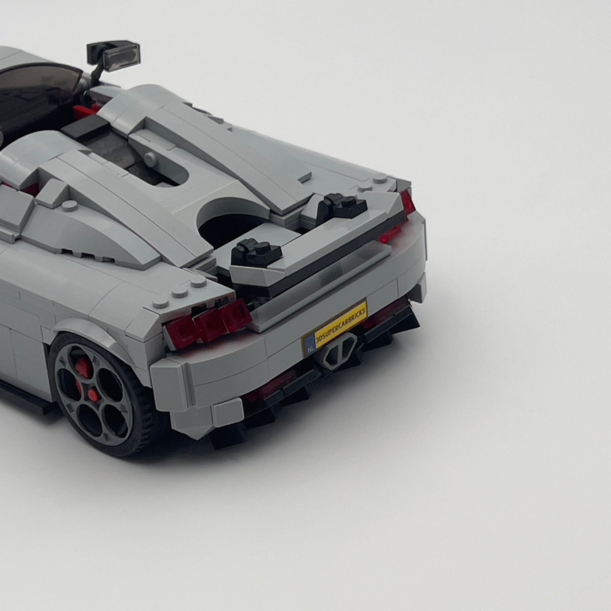Custom Lego 3DSupercarbricks CC850 spoiler.jpg