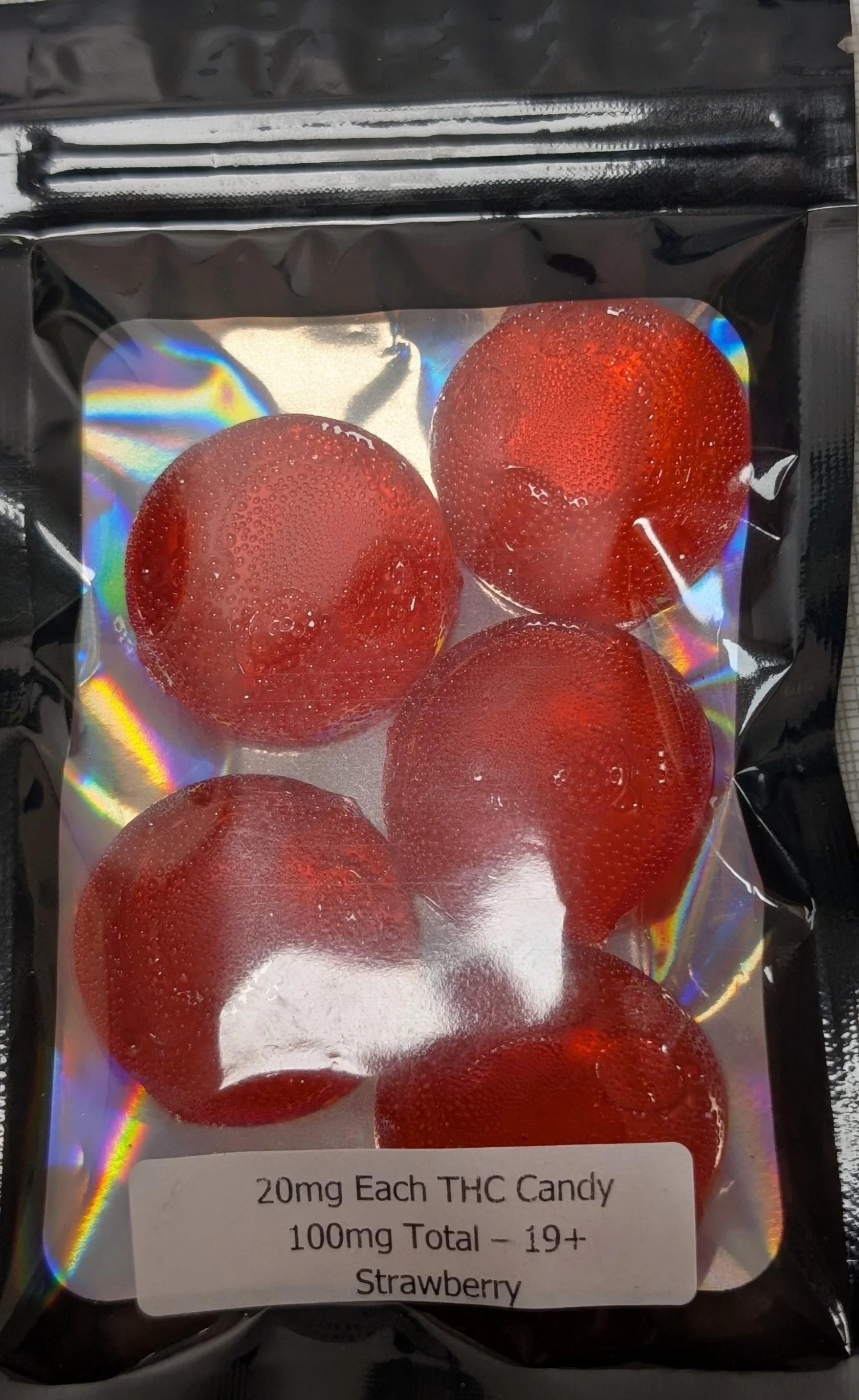 SKUNCLE'S HIPPY TREATS - STRAWBERRY HARD CANDY 100mg THC