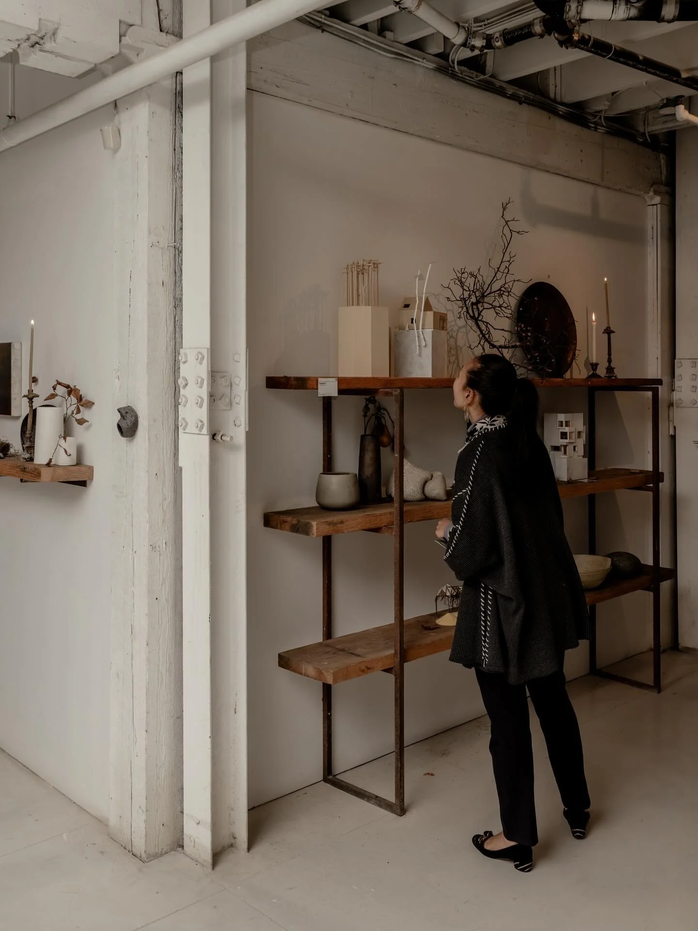 Thank you to everyone who joined us for the Contemporary Craft Exhibition: it was such a special evening celebrating creativity, conversation, and collaboration.
The exhibition explored where traditional craft meets today’s digital industry, f