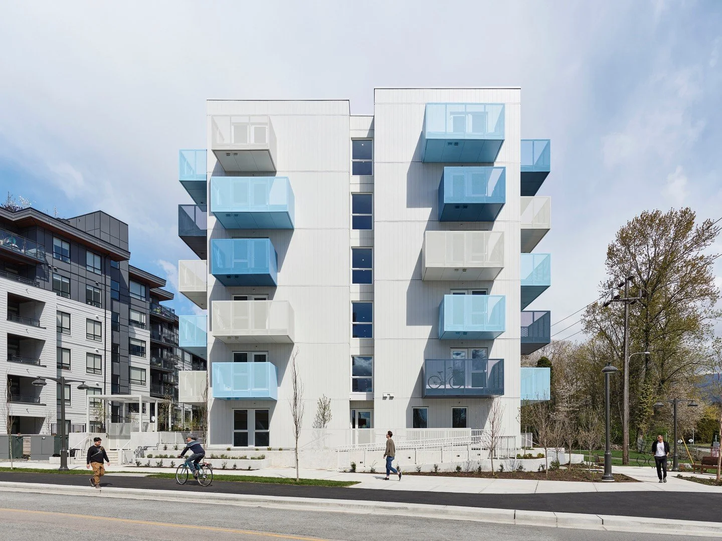 WINNER: Design Excellence - Multi-Family / Mixed Use⁠
Congratulations to @officemb.ca for winning the Design Excellence Award in the Multi-Family / Mixed Use category in for their project "Salal Apartments"⁠
⁠
Salal Apartments provides 90 n