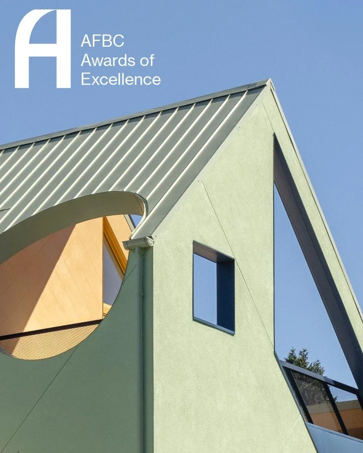 WINNER: Design Excellence - Single Family Residential⁠
Congratulations to @mahgarchitects for winning the Design Excellence Award in the Single Family Residential category in for their project "Fluevog House"⁠
⁠
The Fluevog House is a vibra
