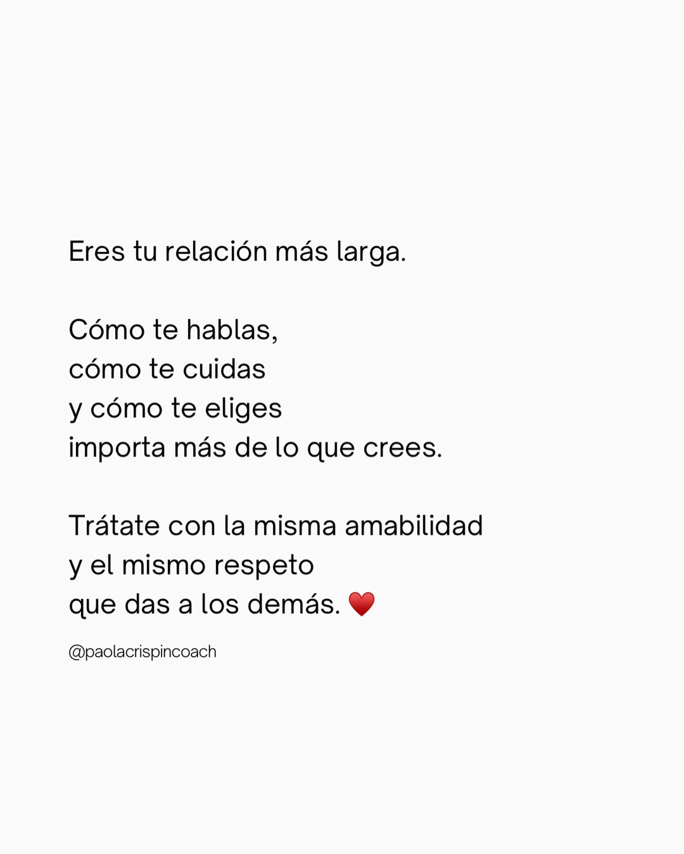 Hoy muchos celebran el amor. 💌
Y est&aacute; bien.

Pero antes de cualquier relaci&oacute;n,
est&aacute; la que tienes contigo.

&iquest;Te hablas con respeto?
&iquest;Te acompa&ntilde;as cuando te equivocas?
&iquest;Te sostienes cuando algo duele?
