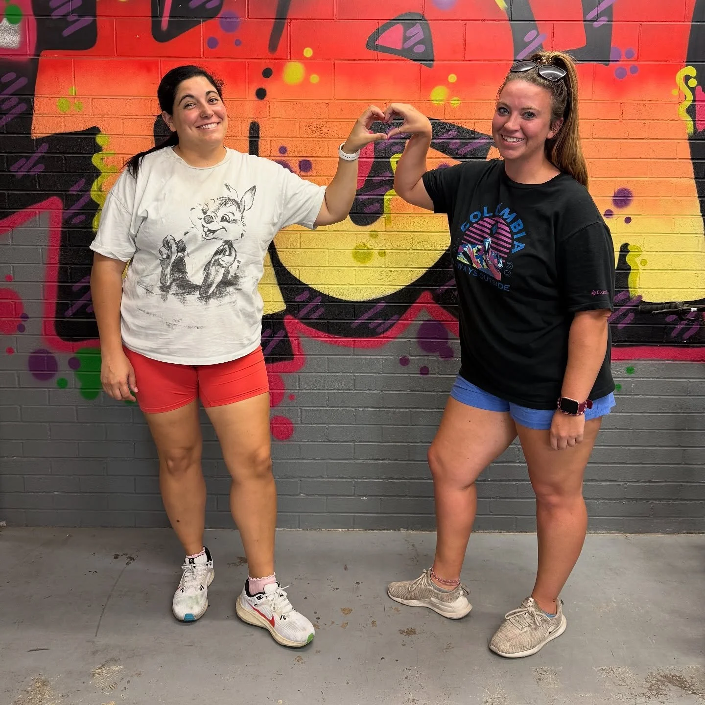 🔊 New faces, new energy! 🔊
Let&rsquo;s welcome Laura @laubetan and Samantha @samayrenae to the crew &mdash; they&rsquo;re fast learners and already crushing the workouts! 🔥

Give them a big gym welcome!! 🙌🏼

crossfitheat.com
info@crossfitheat.co