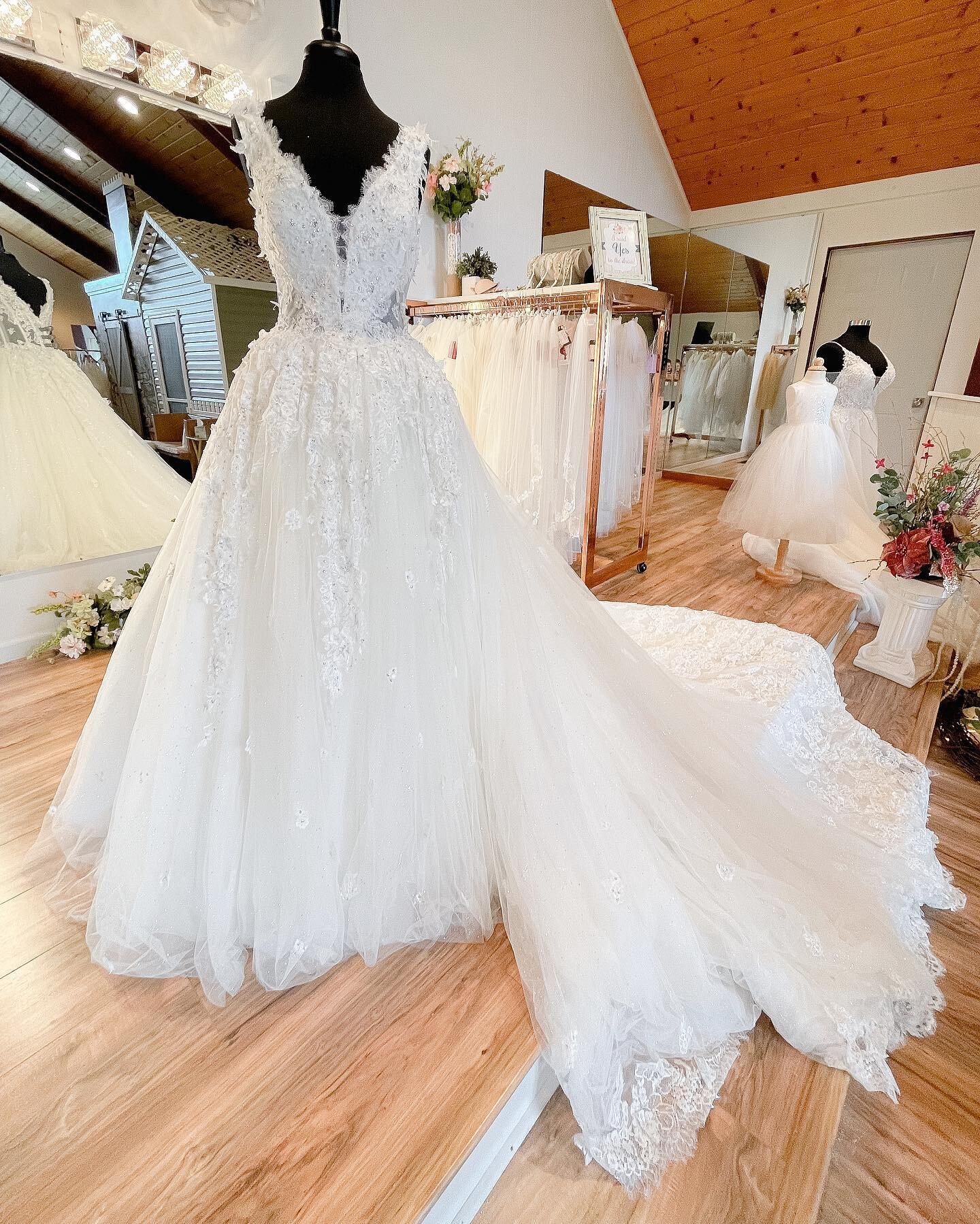 We are so grateful to have such an iconic gown in our store😍 Anastasia by @RandyFenoli is an enormous, grand, gorgeous sparkling ball gown. This dress is for the bride who truly wants to make a statement on her wedding day!