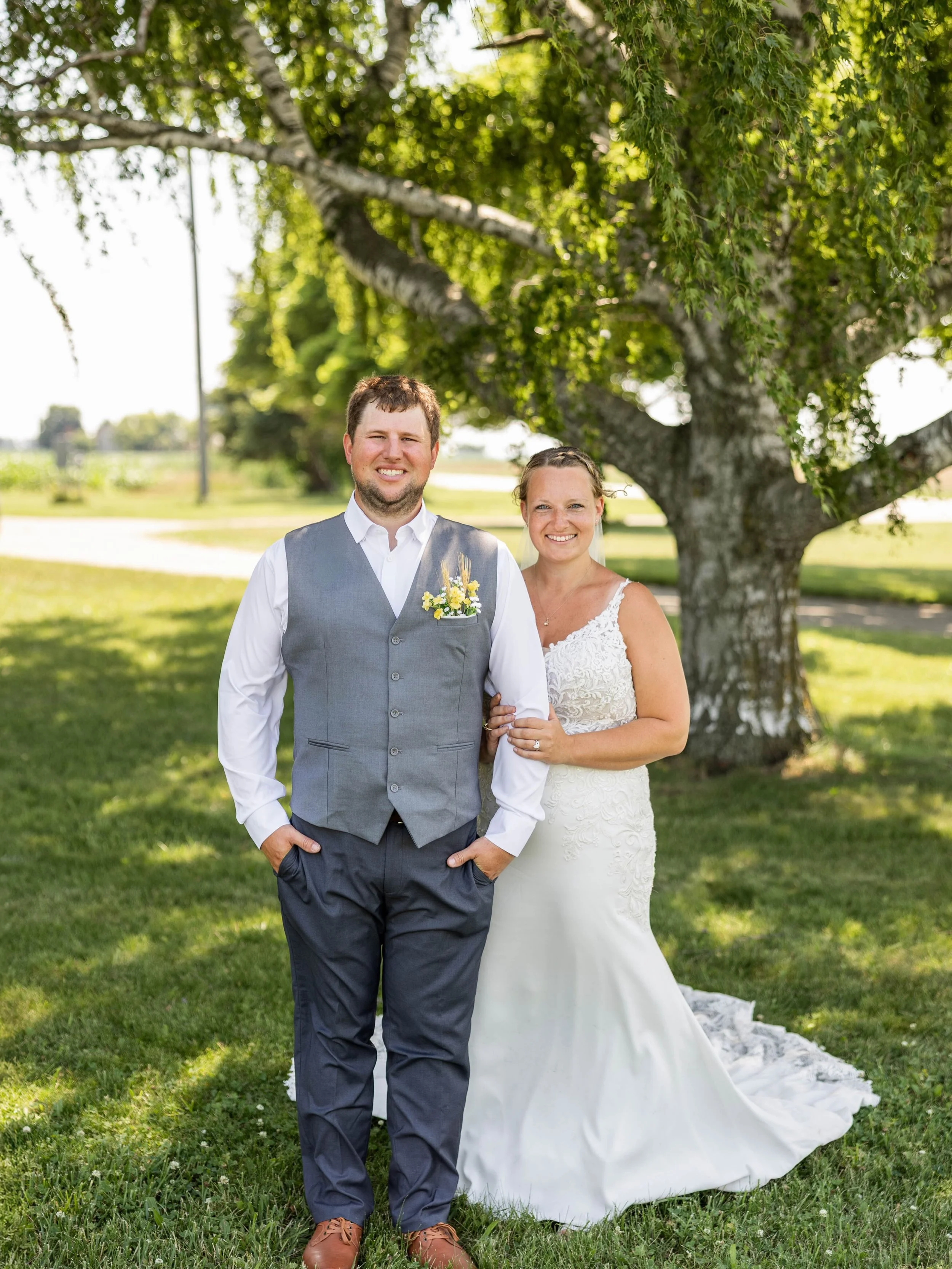 The gorgeous Noel sent over her stunning photos after marrying her dream guy💚 She looked incredible in her @maggiesotterodesigns dress, Johanna Lane!! Thank you for allowing us to be apart of your very special day Noel!!!💛 

📸: @katiezielphotograp