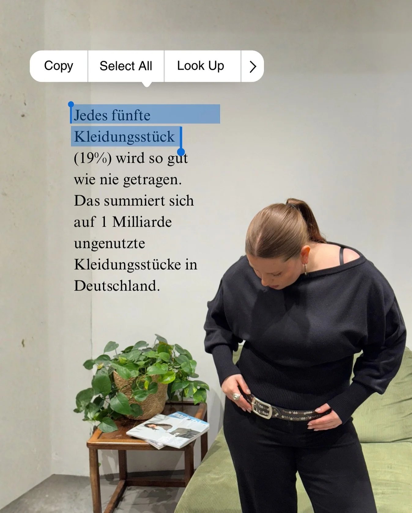 Wusstest du, dass jede erwachsene Person in Deutschland im Schnitt 95 Kleidungsst&uuml;cke besitzt &ndash; ohne Unterw&auml;sche und Socken? 

🤯Hochgerechnet sind das rund 5,2 Milliarden Teile im ganzen Land!
Und jetzt kommt&rsquo;s: Jedes f&uuml;nf