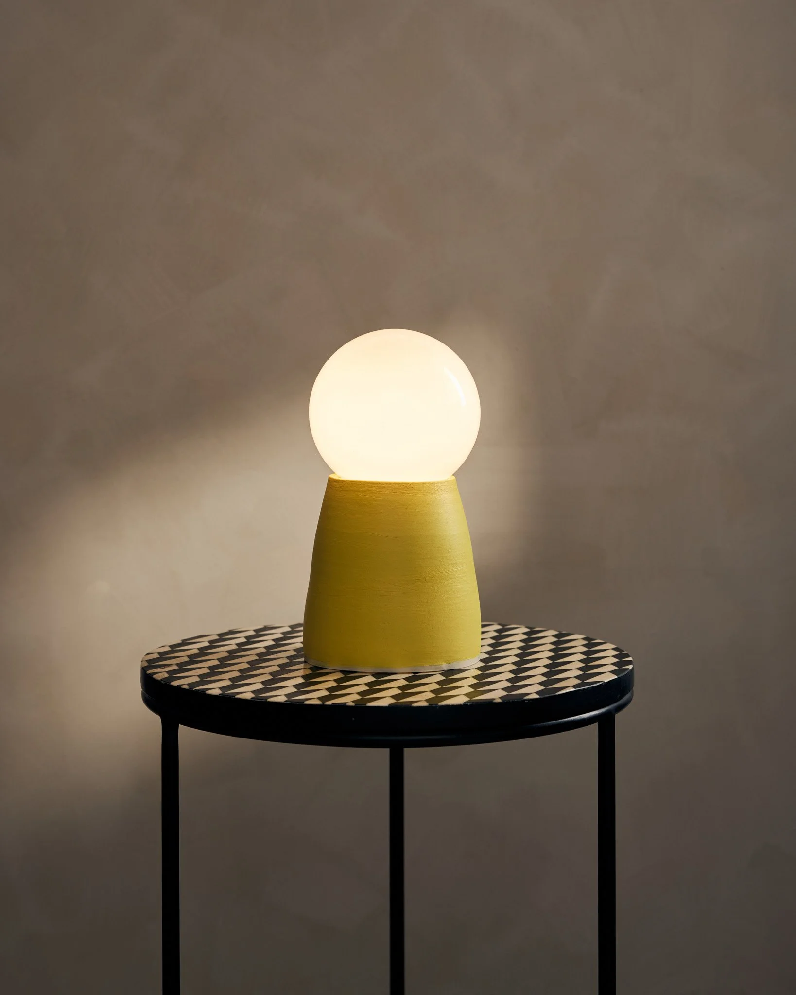 250919_JMS-Penelope-Lamp_10237_web.jpg