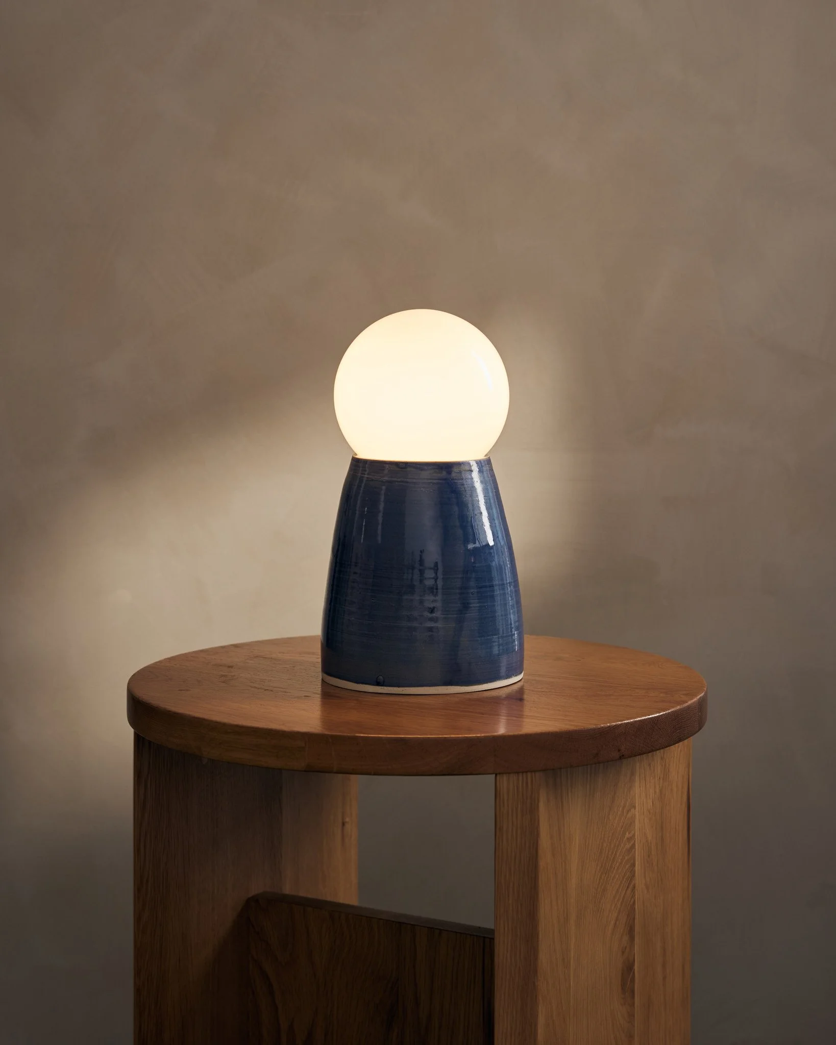 250919_JMS-Penelope-Lamp_10281_web.jpg