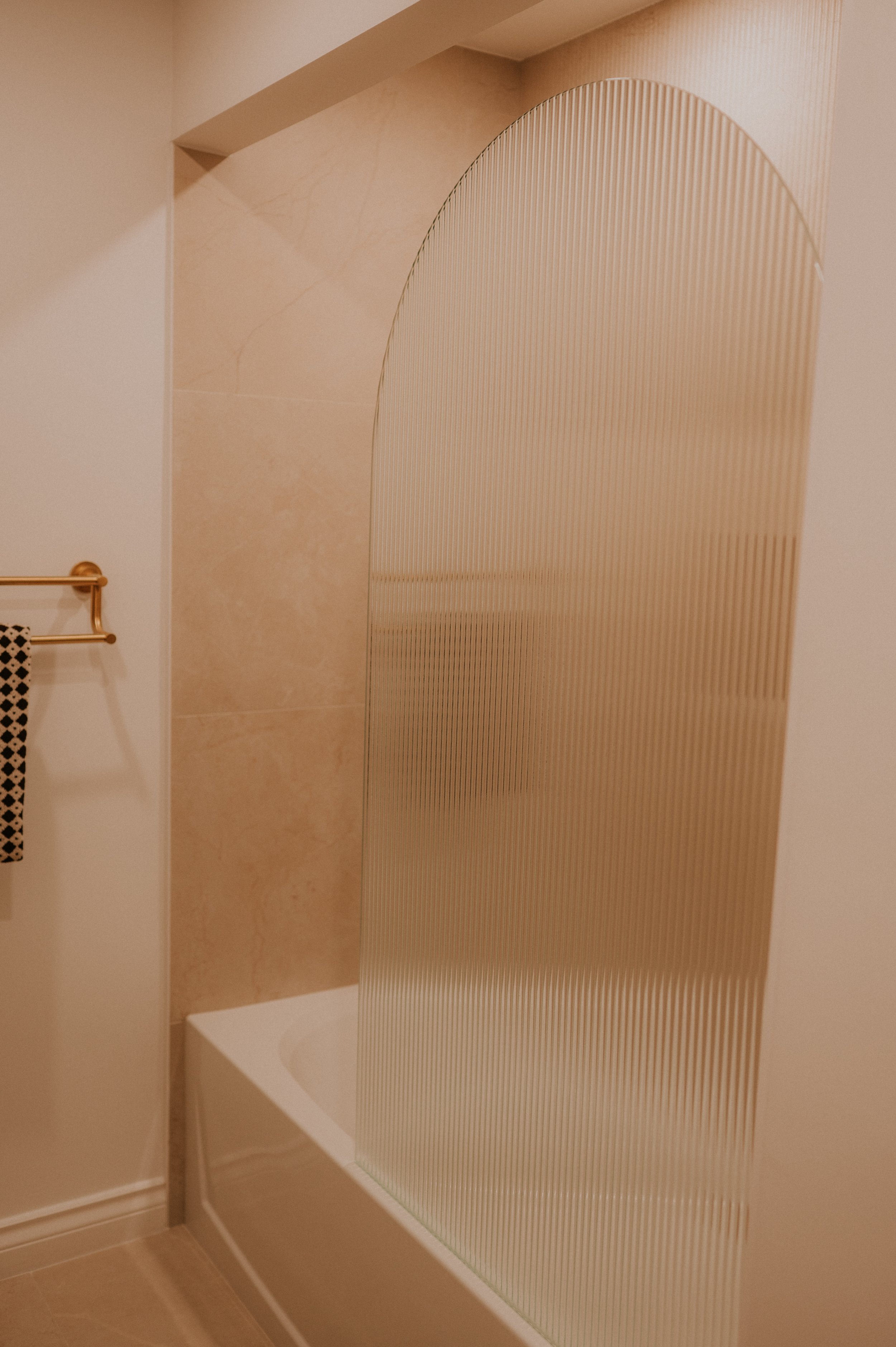 Fluted Arched Shower Glass Up Close