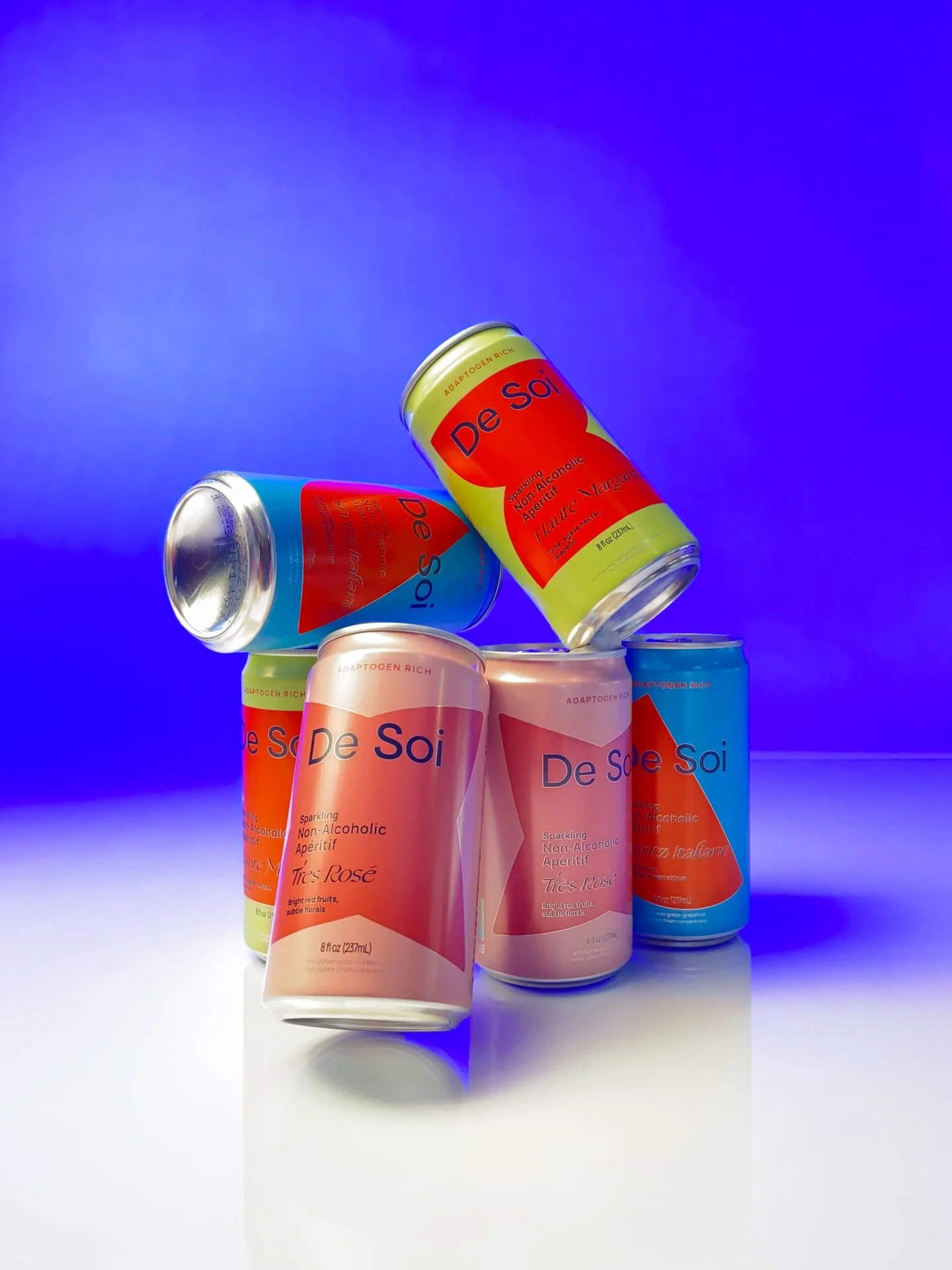 ✨Have you experimented with our new NEWWER 300c continuous lights? 

They are full RGB (which means you can change them to ANY color you&rsquo;d like) &amp; bi-color so you can also adjust the temperature from cool to warm when using it as a white ke