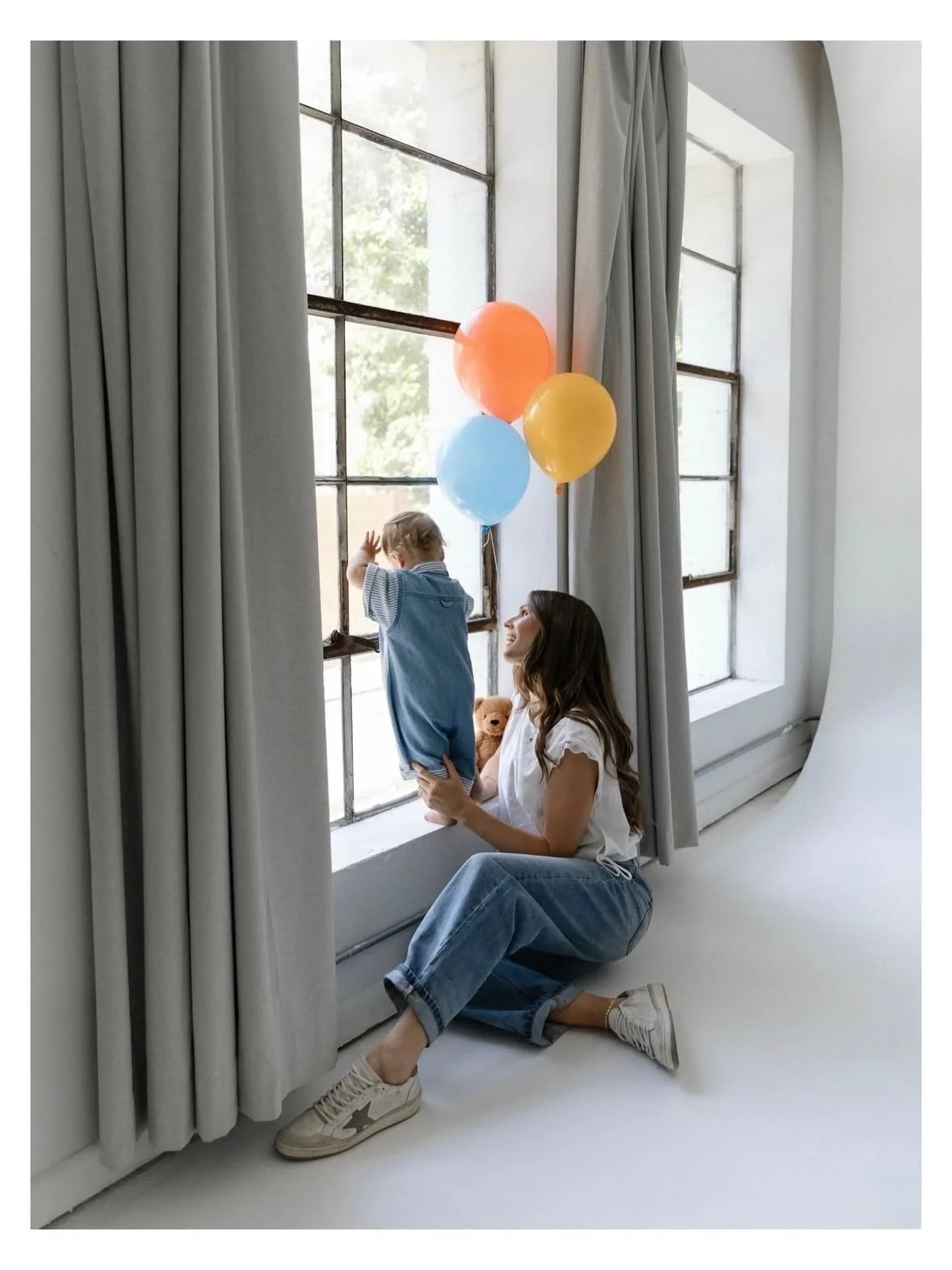 The CUTEST 1 year old/ family shoot🥰

Repost: @jesssamperphoto 

#wtrcoolerstudio #tampaflorida #photographer #repost #photostudiorental