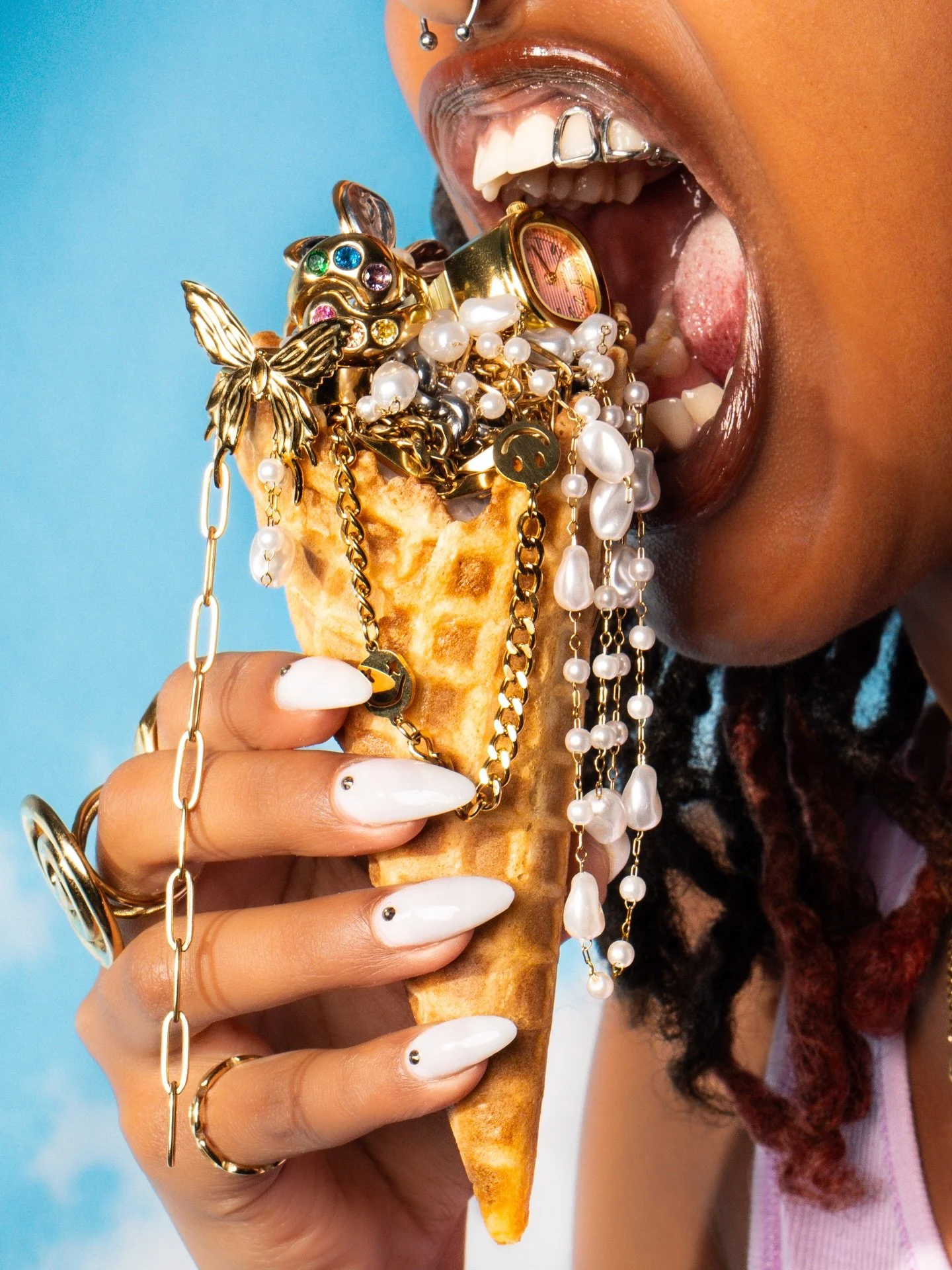 Creative branding shoots are always so fun to see!!! 👏👏👏

Repost from: @hela.photos 

#wtrcoolerstudio #tampaflorida #photographer #repost #photostudiorental