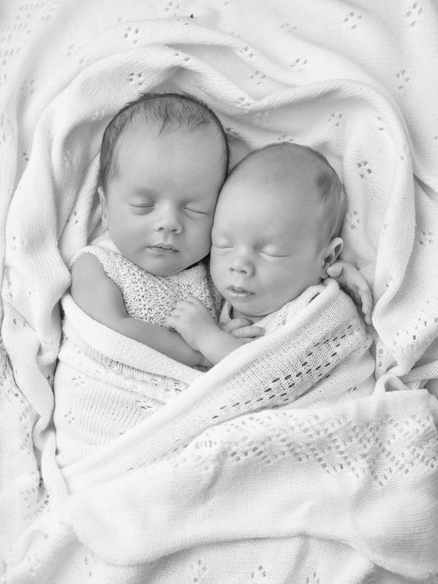 The most adorable photo 😍 loved photographing these two a few weeks ago!