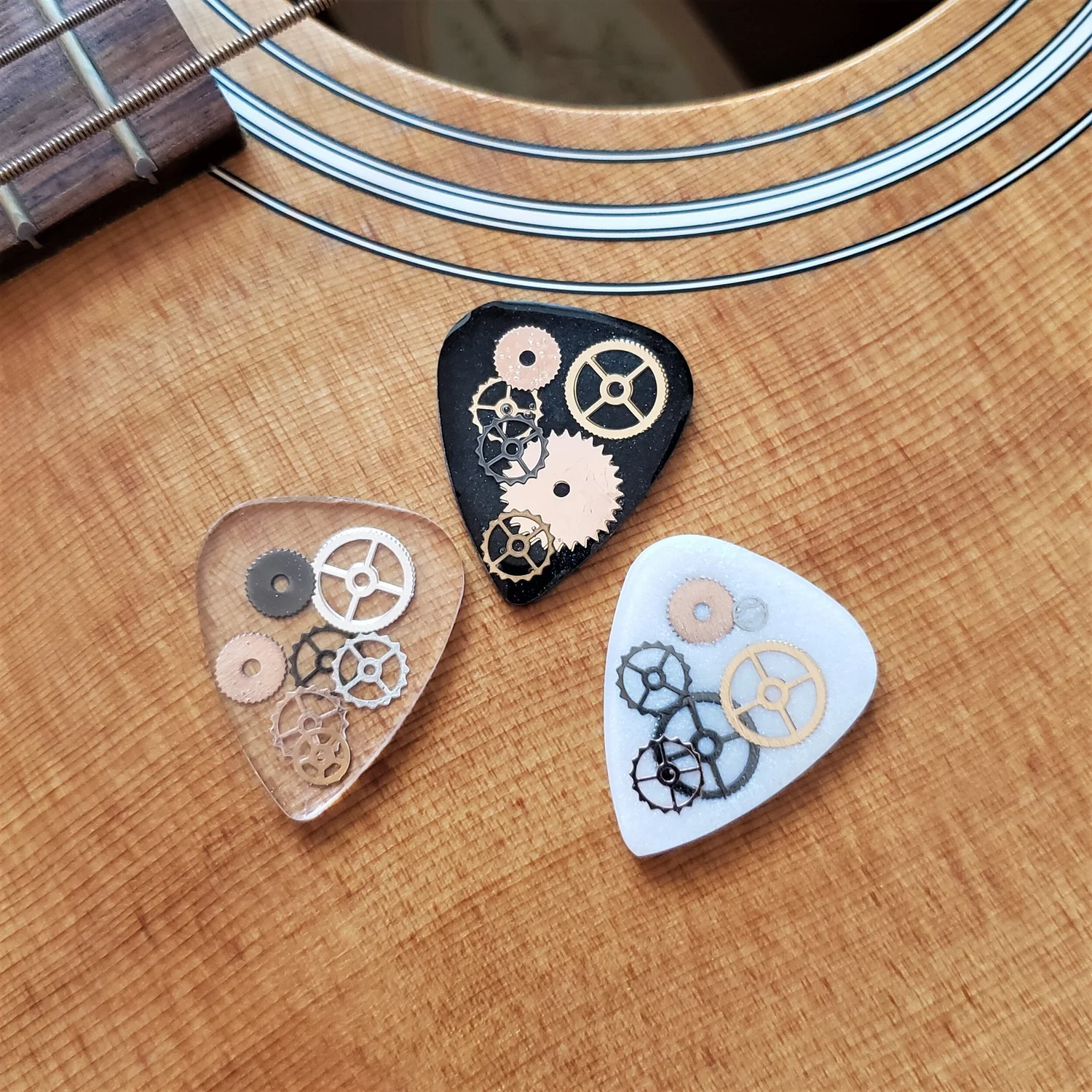 Custom Resin Gear Guitar Picks