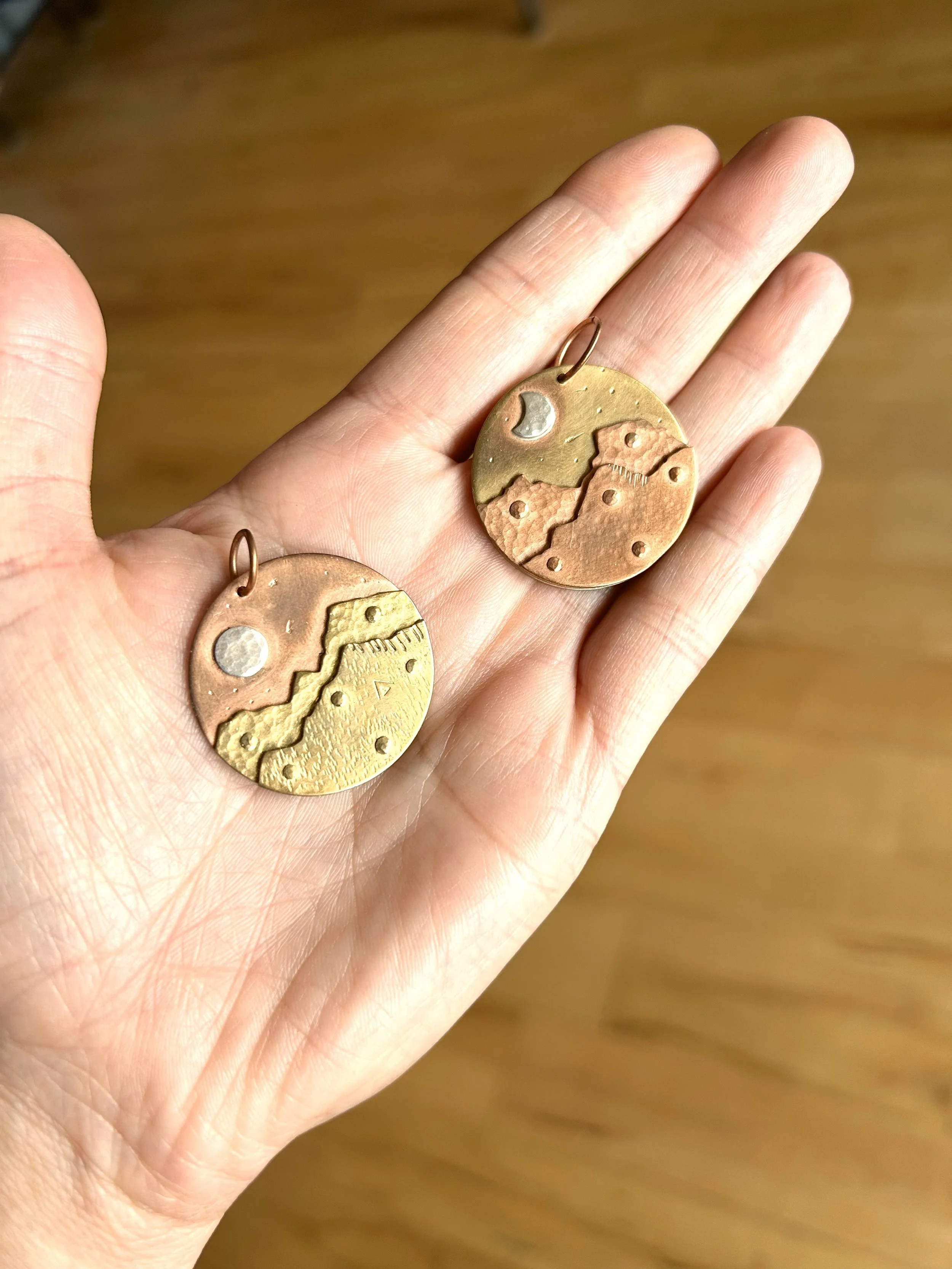 Junior Sparks! (ages 9-13)- Mountain Pendant / Keychain