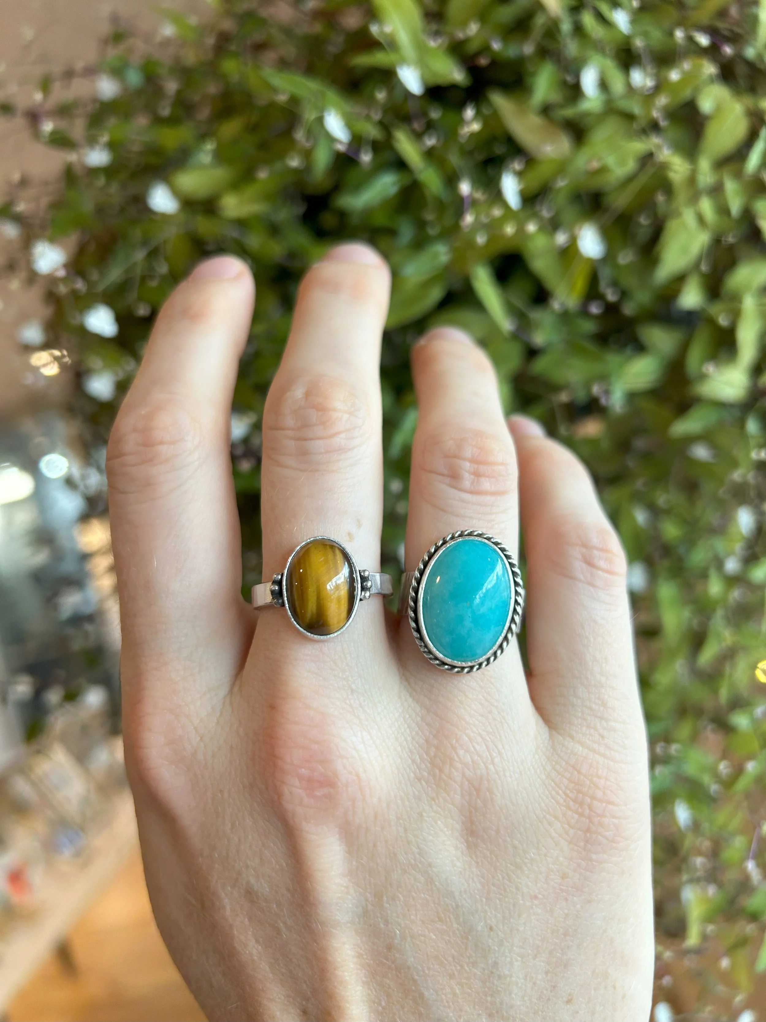 Silver + Stone Ring! (6hrs)