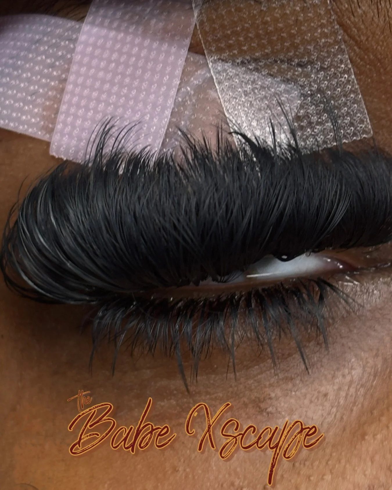 This right here? A handcrafted full mega set &mdash; created using lightweight fans for a bold, dense look without the heaviness. 🖤✨

📌 Perfect for clients who love a dramatic lash line with deep, dark coverage from root to tip.
📌 Designed to main