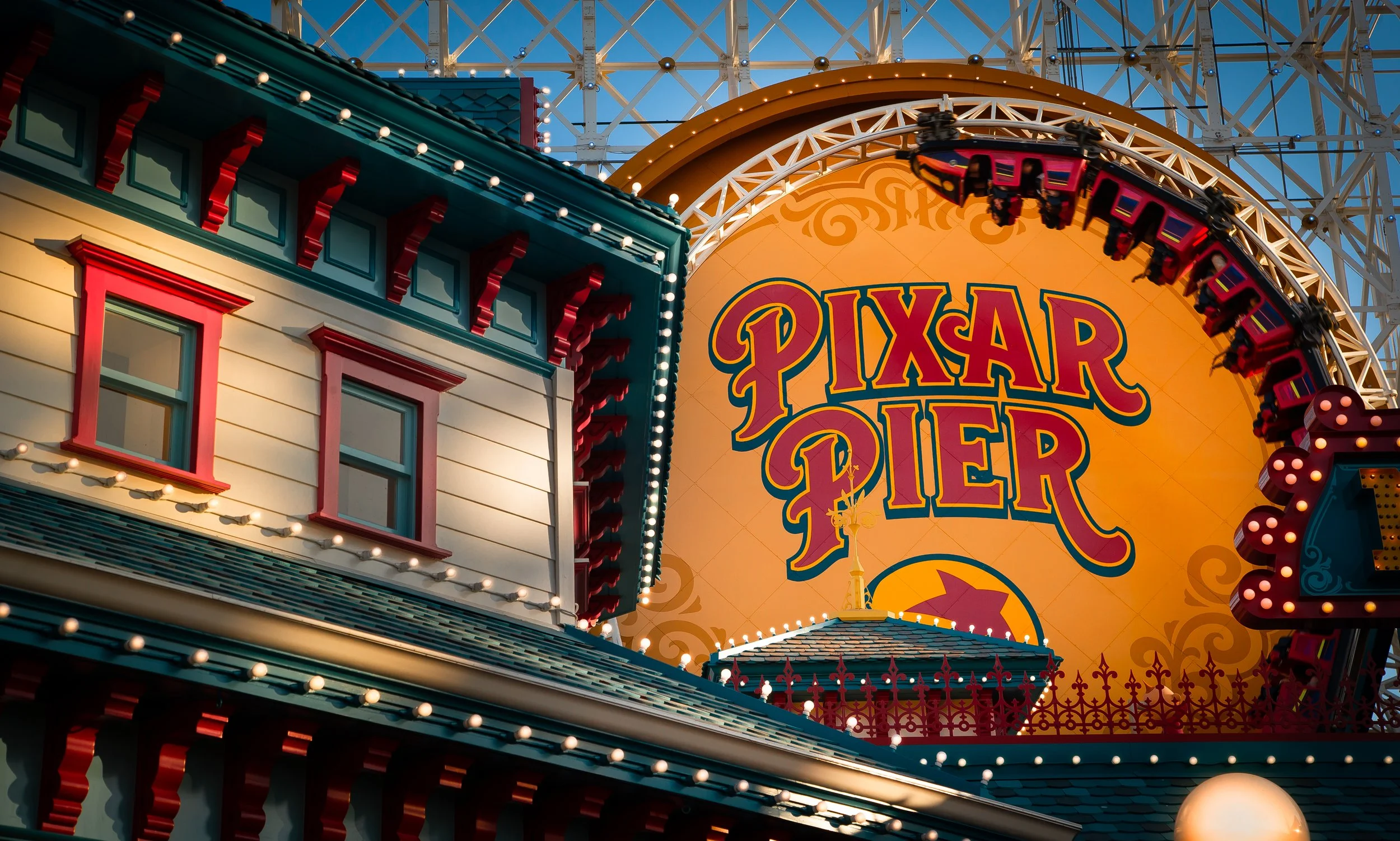 Disneyland - PixarPier - 1.jpg