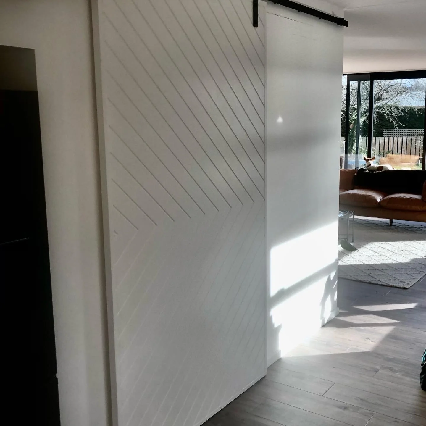 Barn roller door 4.JPG