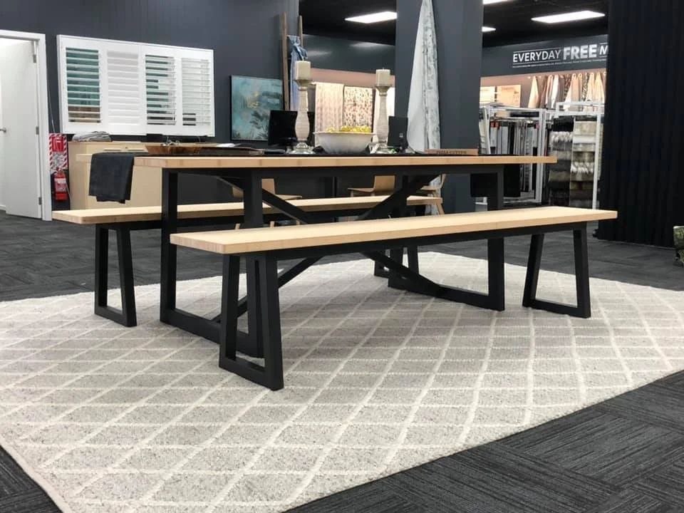 table+bench seats 1.jpg