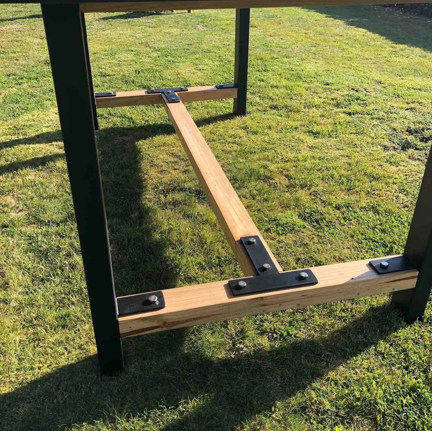 Dining Table 2000mm.jpg