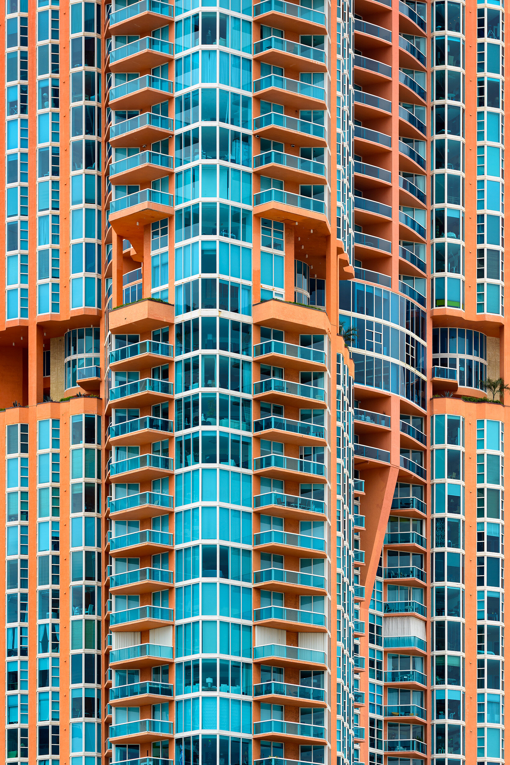 _D8A1143 Miami South Beach Portofino Building.jpg