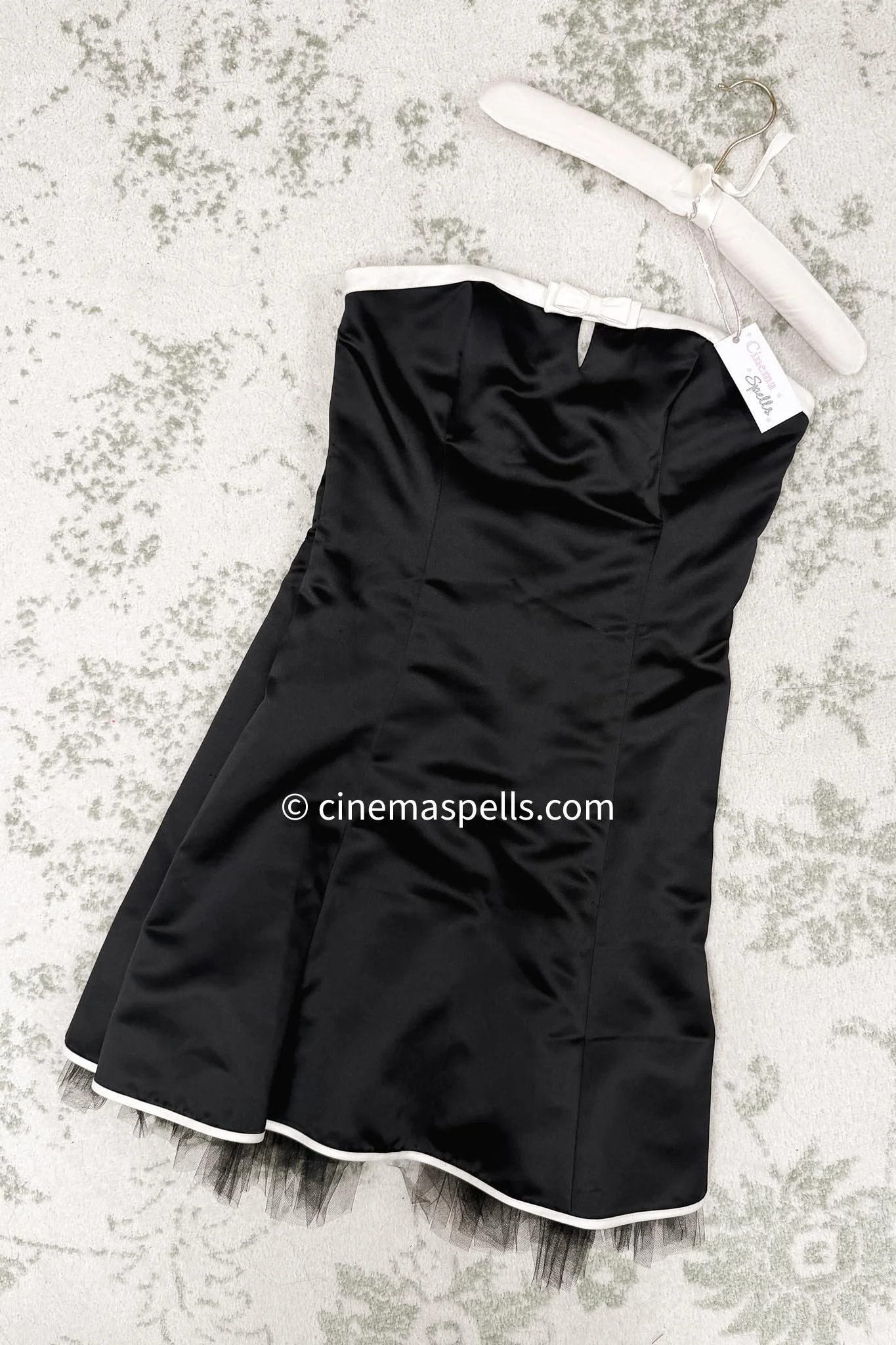 Summer Roberts The OC Chrismukkah Episode Strapless Party Dress (M)