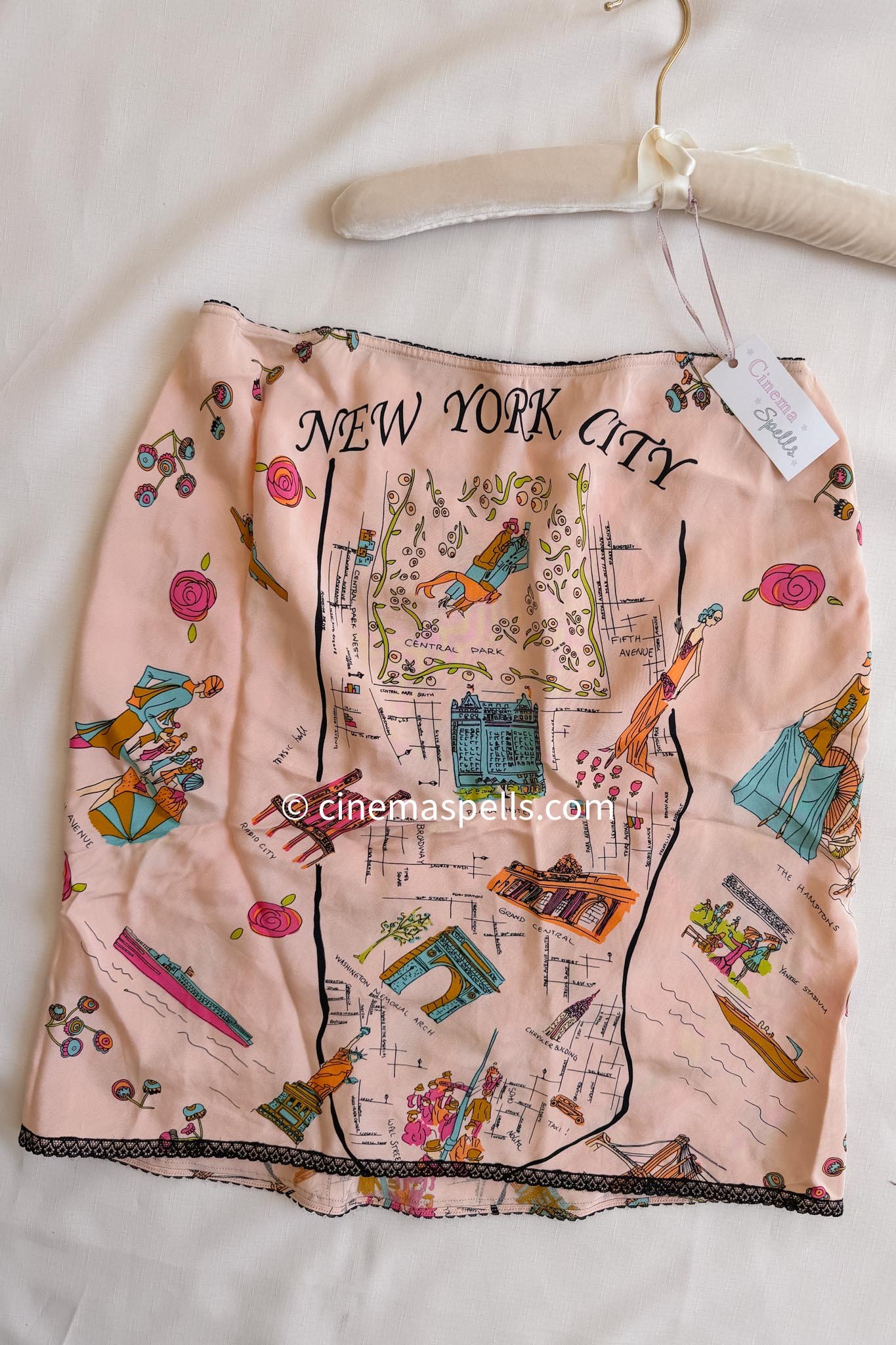 1990s Carrie Sex and the City Inspired Vintage New York Printed Skirt (Fits XL, 32"W)