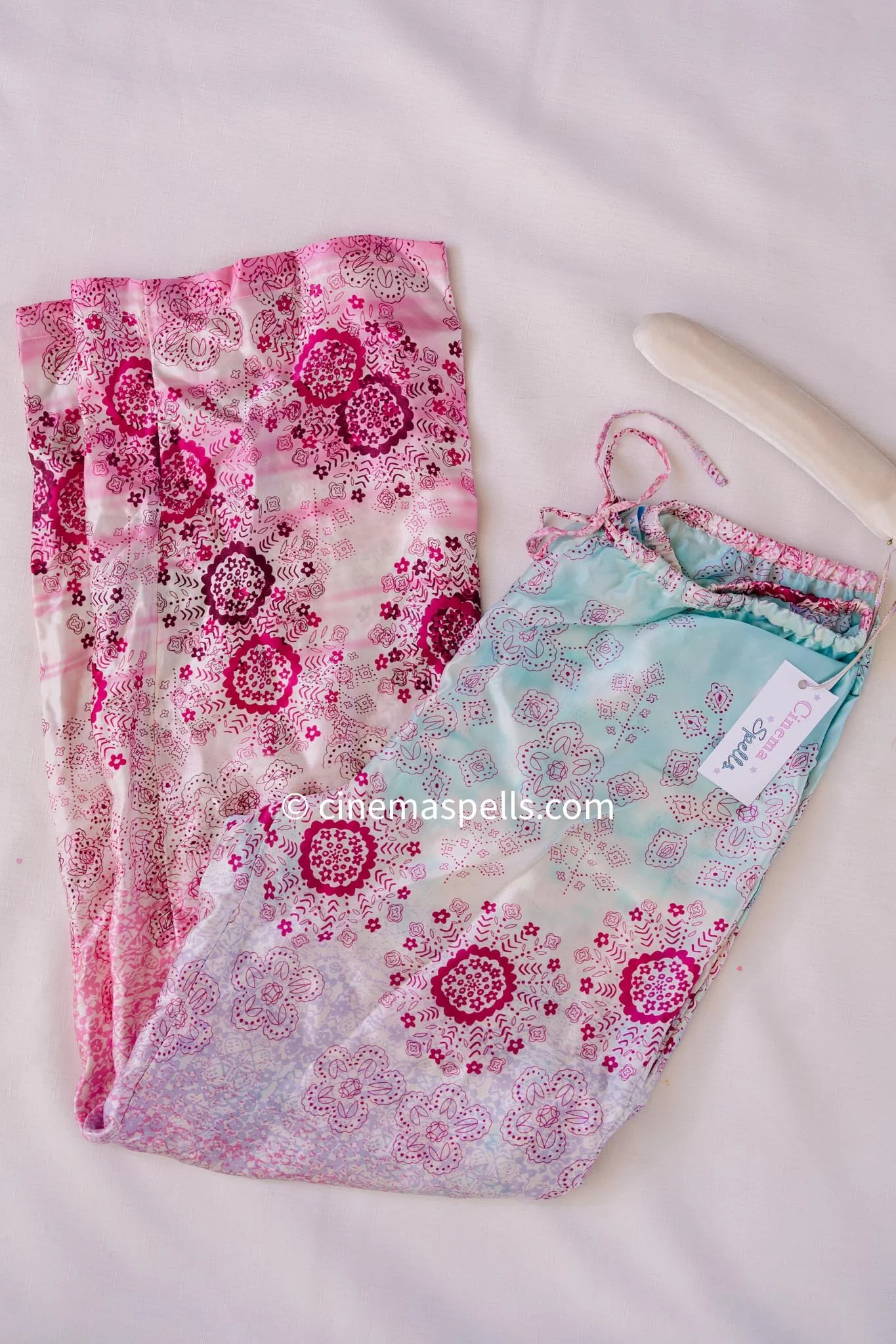 As Seen On Sabrina The Teenage Witch: 2000s Silk Pants (US M)