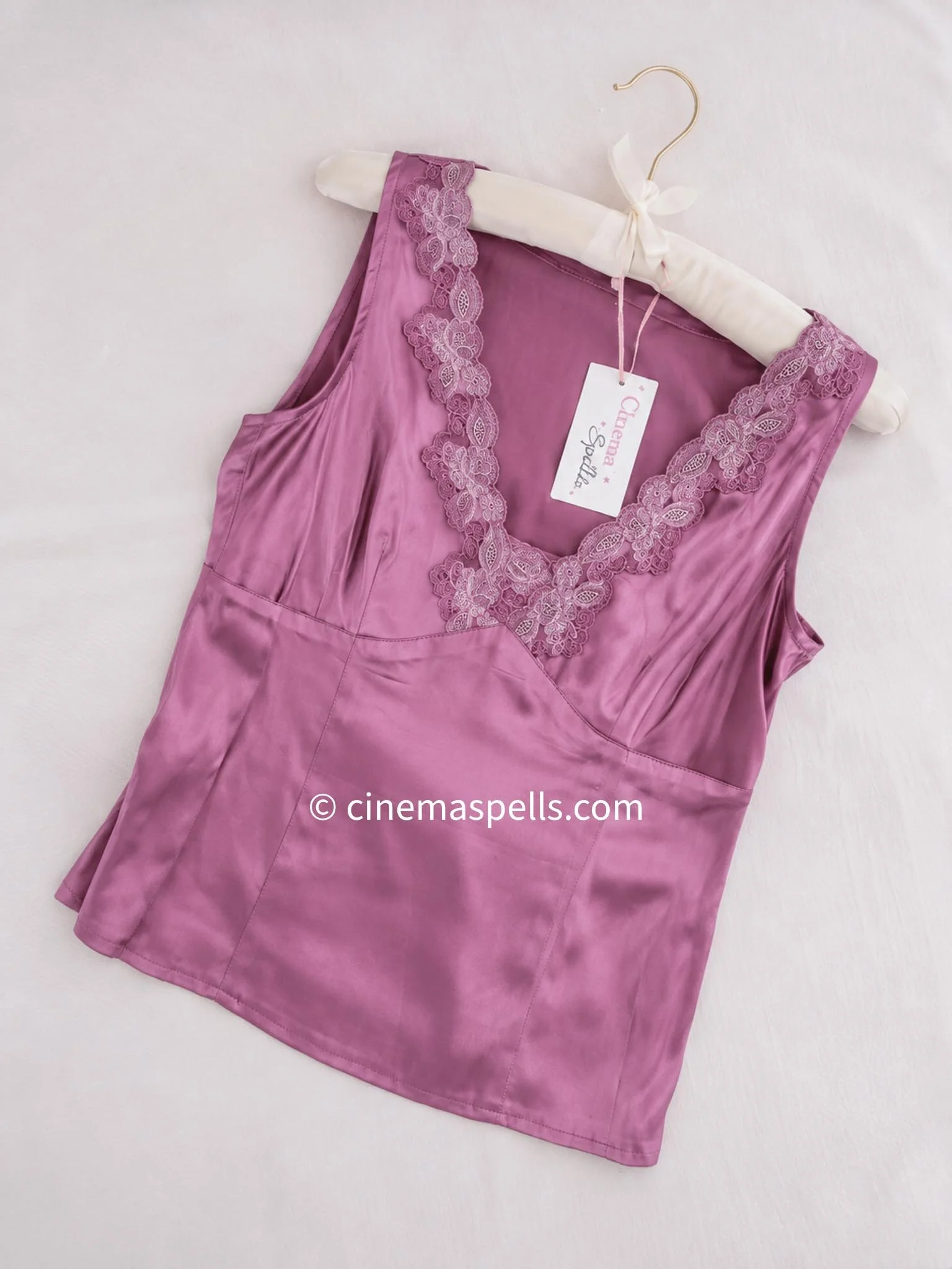 Piper Halliwell Charmed Alternative Lace Blouse (US L)