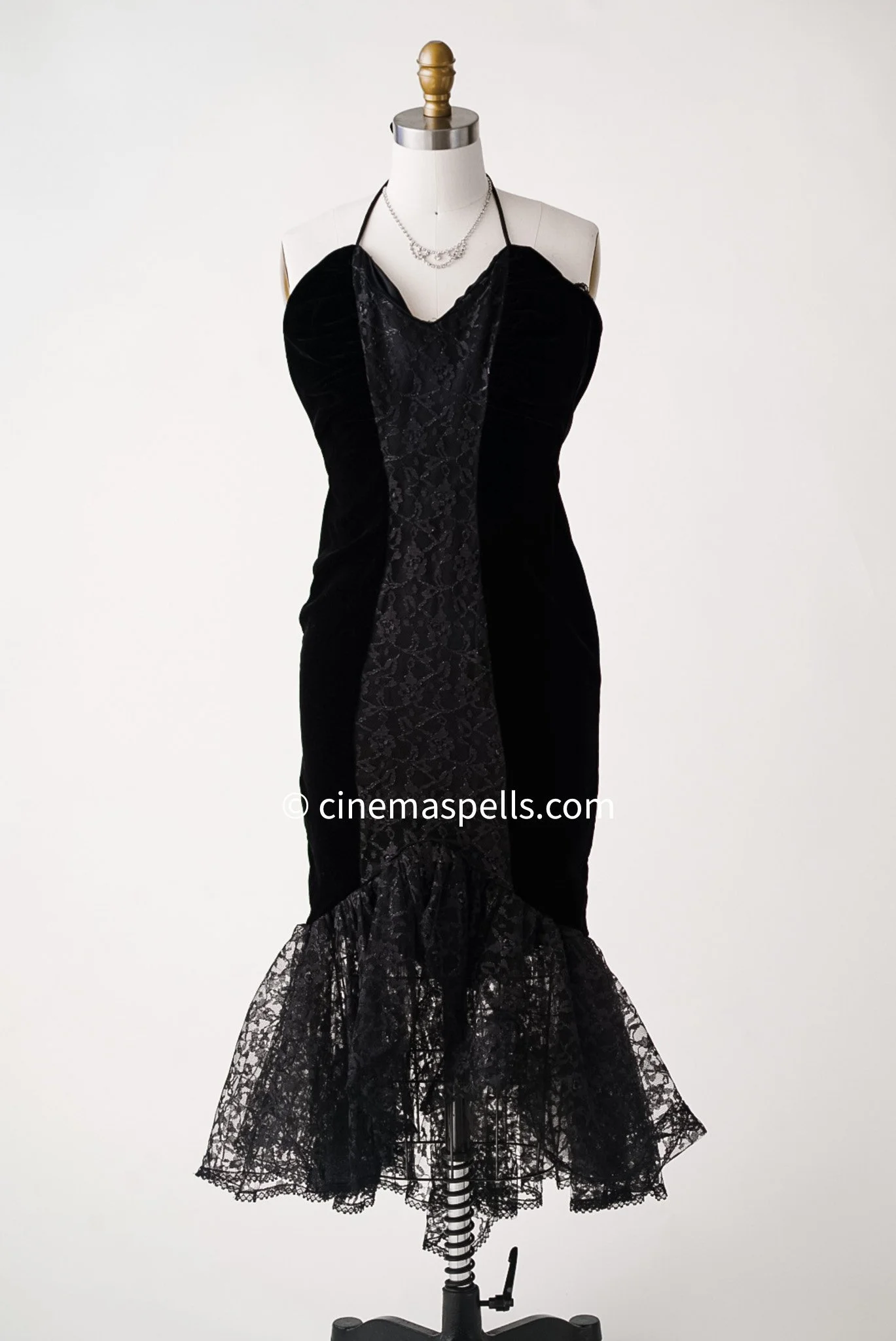 1990s ~ Studio Sourced ~ Black Lace Velvet Mermaid Gown (Size US 6)